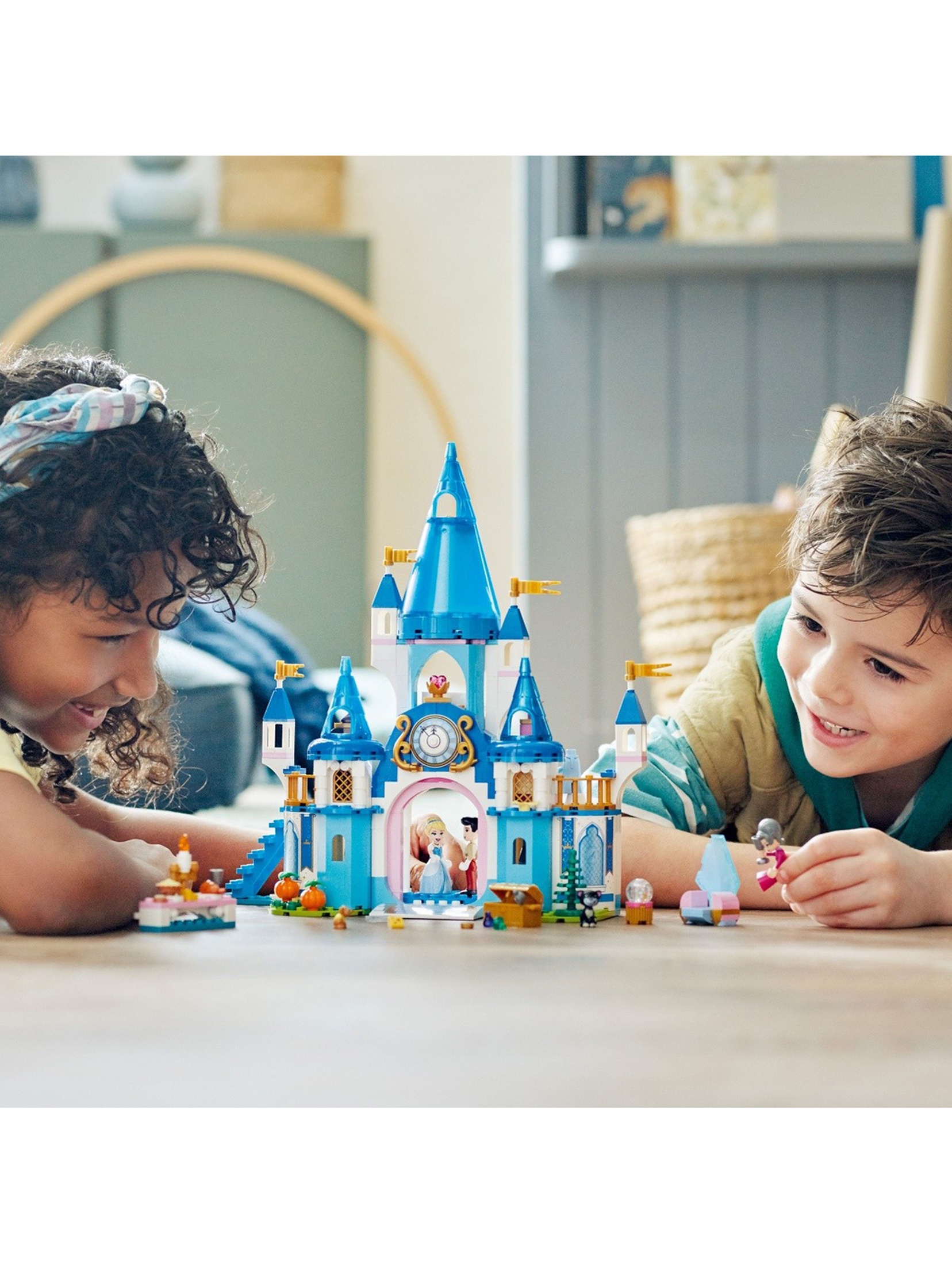 LEGO Disney Princess - Zamek Kopciuszka i księcia z bajki 43206 - 365 elementów, wiek 5+