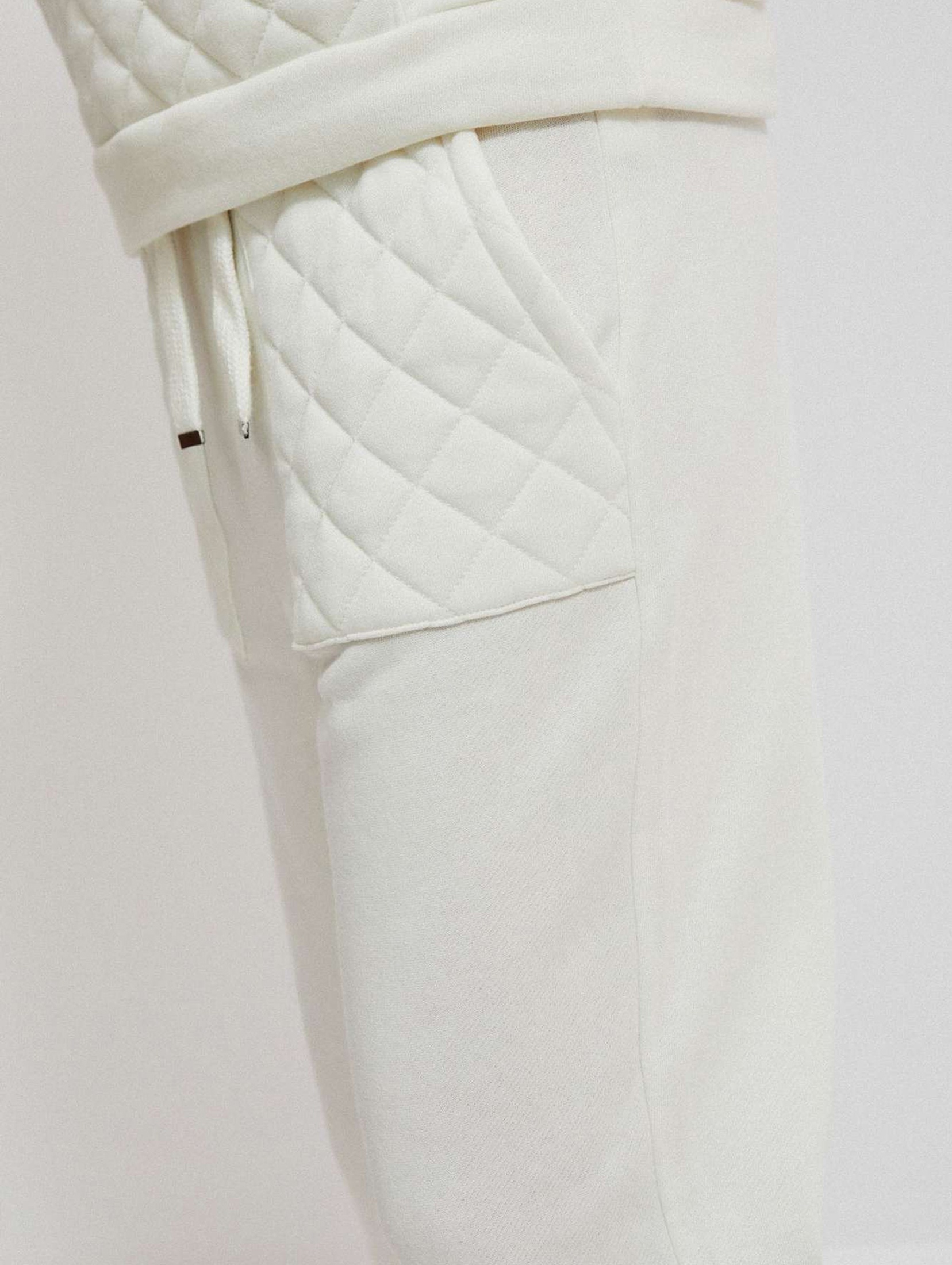 Spodnie dresowe damskie białe