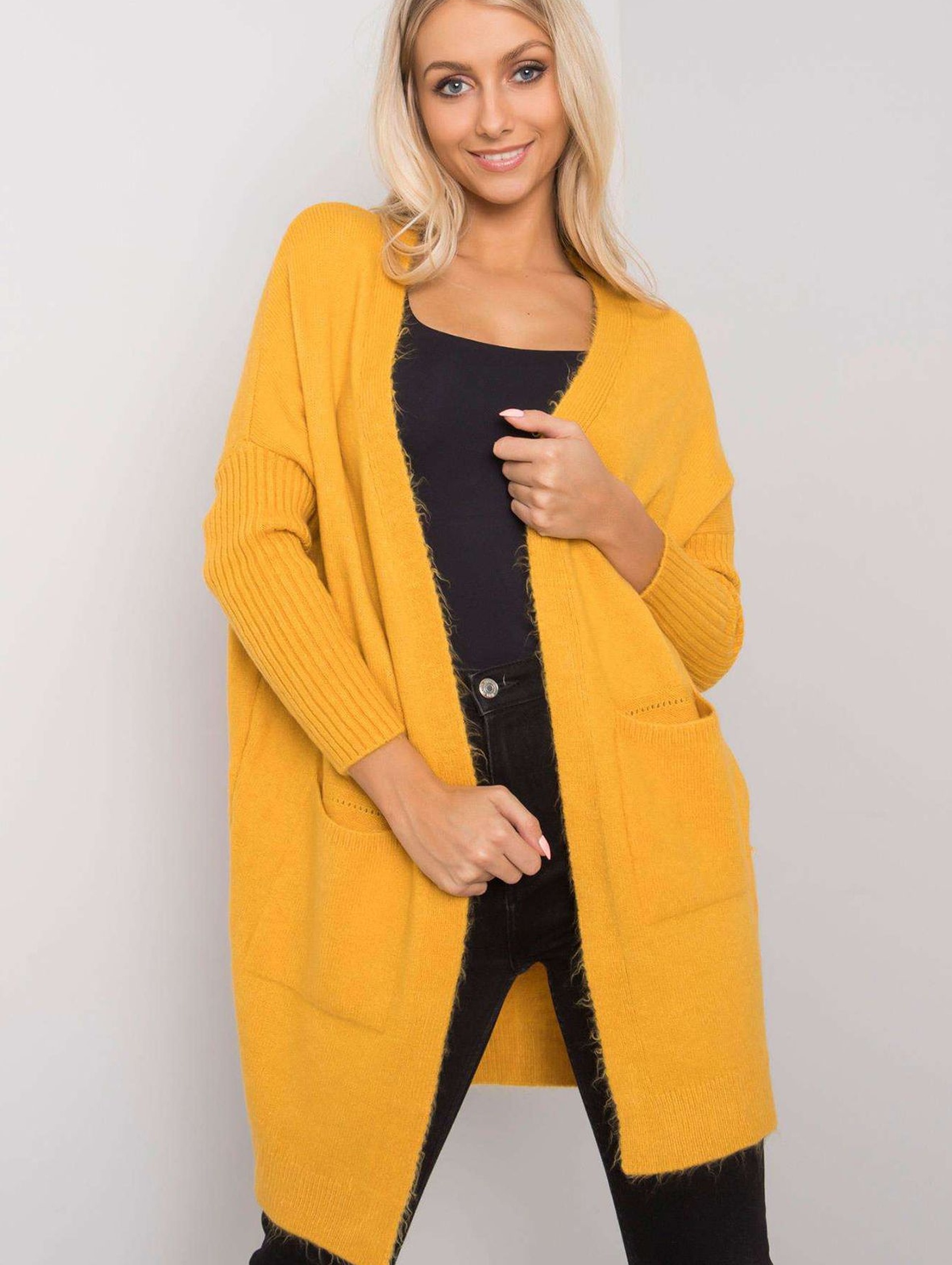 Sweter damski - żółłty