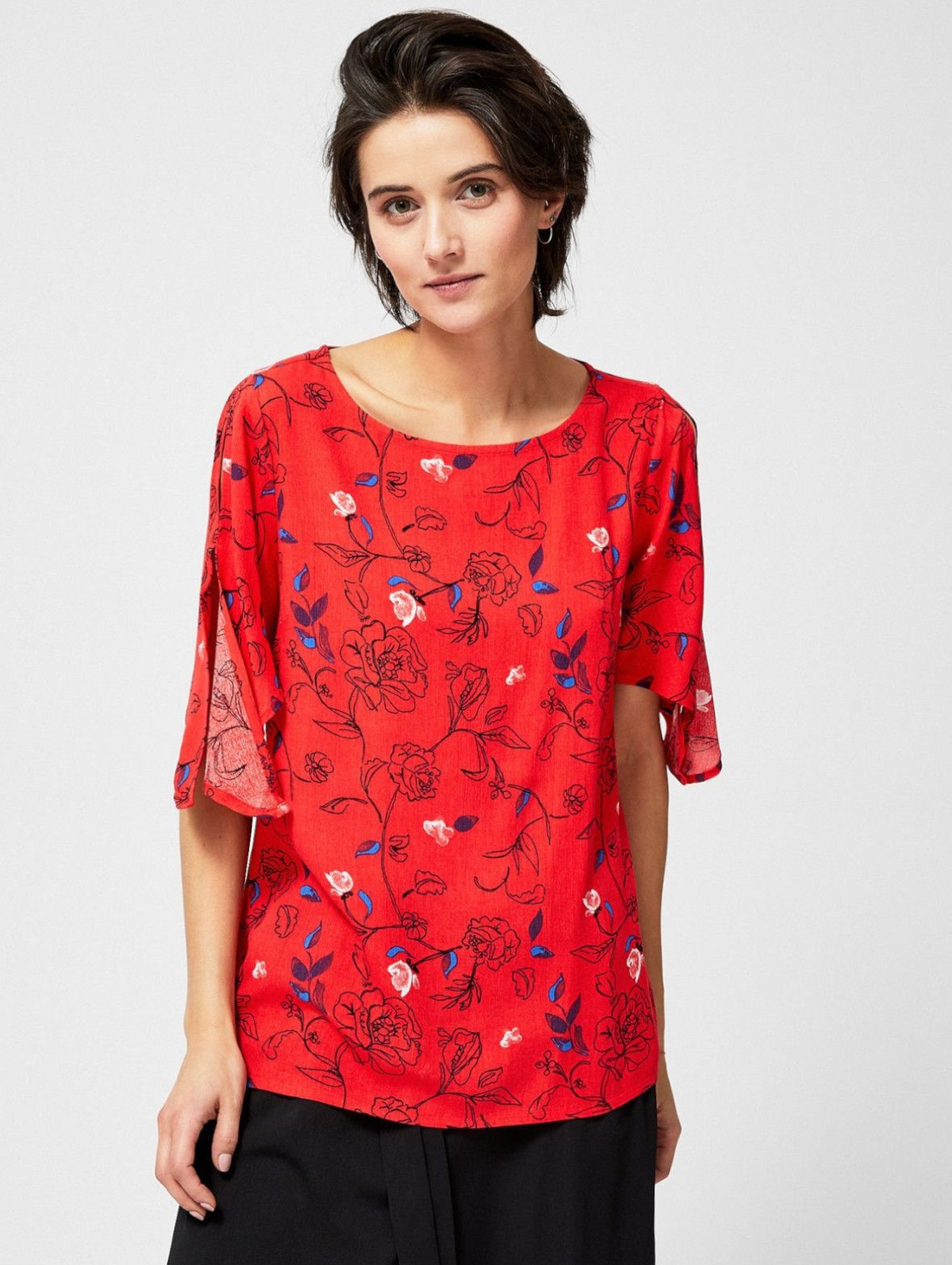 Bluzka damska koszulowa w kwiaty czerwona