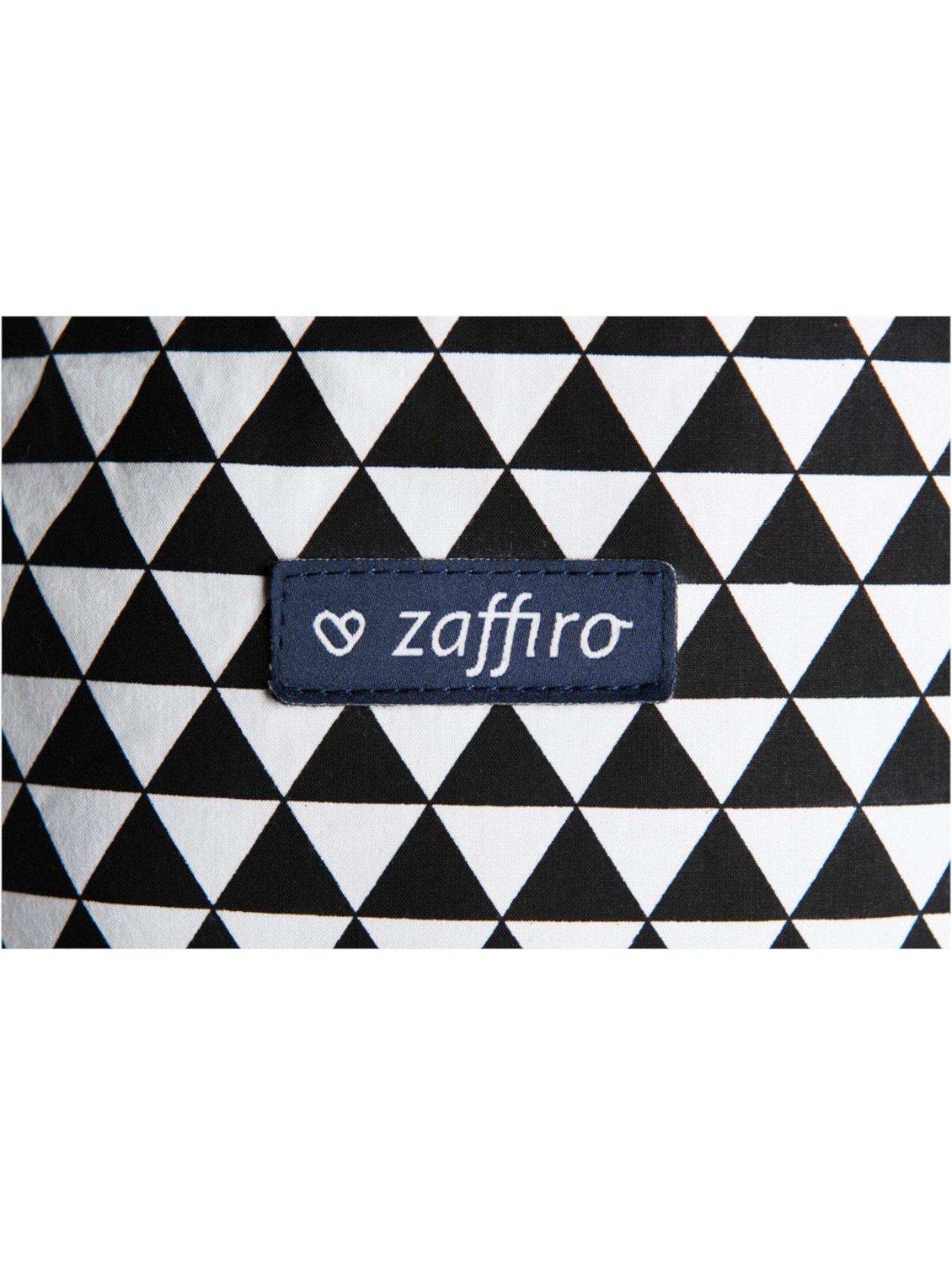 Nosidełko Zaffiro CARE trójkąty biało czarne 6-18kg