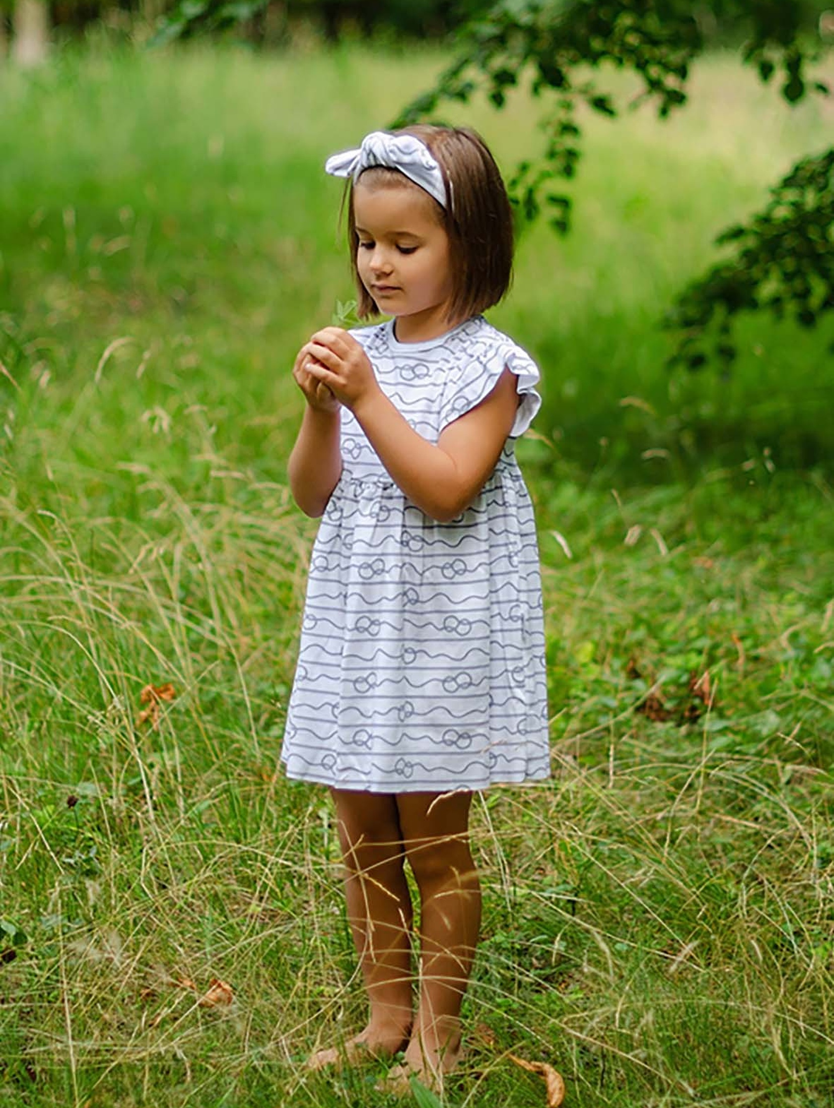 Sukienka dla dziewczynki biała z motywem morskim i opaską