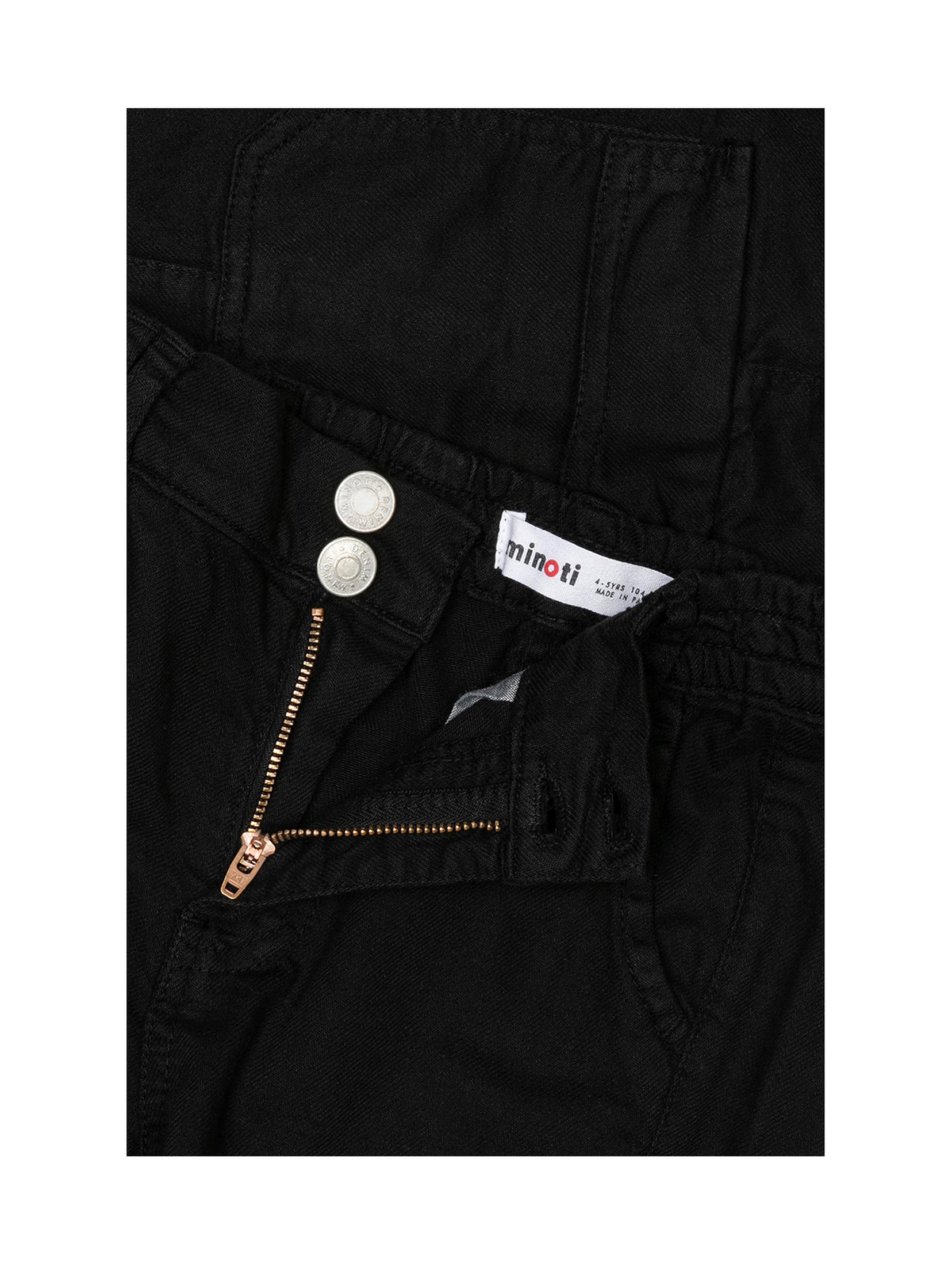 Czarne spodnie typu bojówki dla niemowlaka
