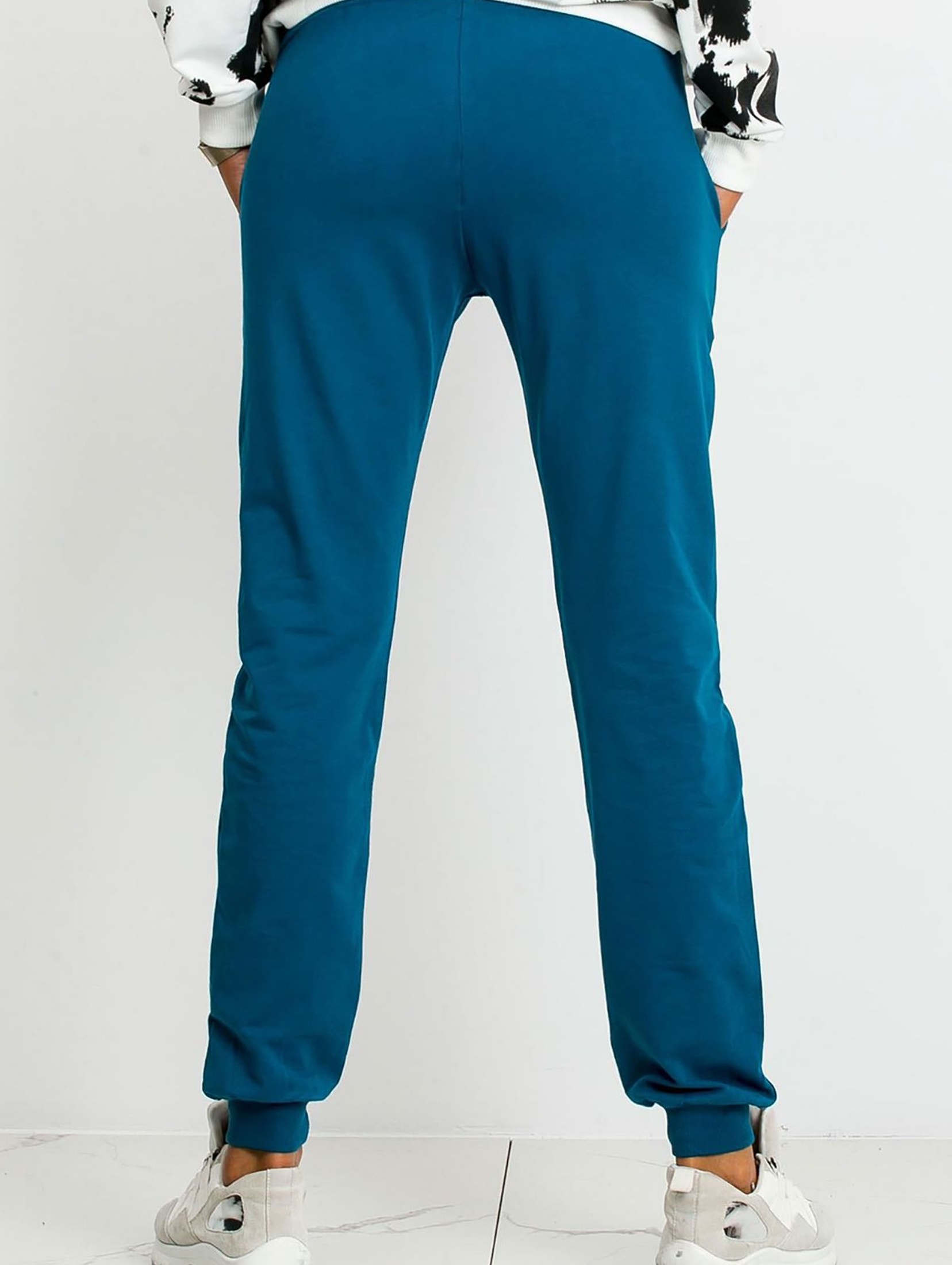Spodnie dresowe damskie basic- niebieskie