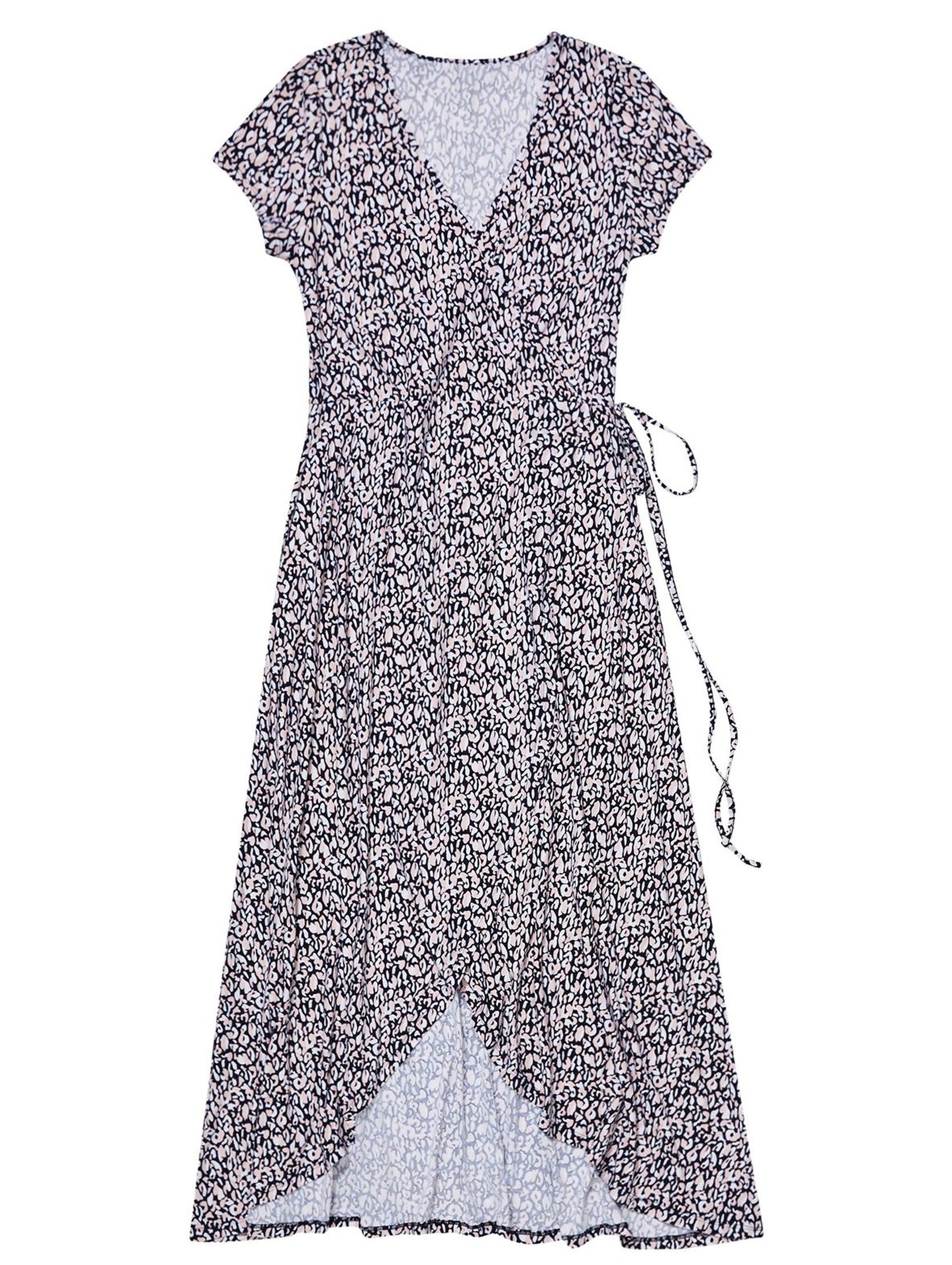 Długa sukienka we wzorki z krótkim rękawem