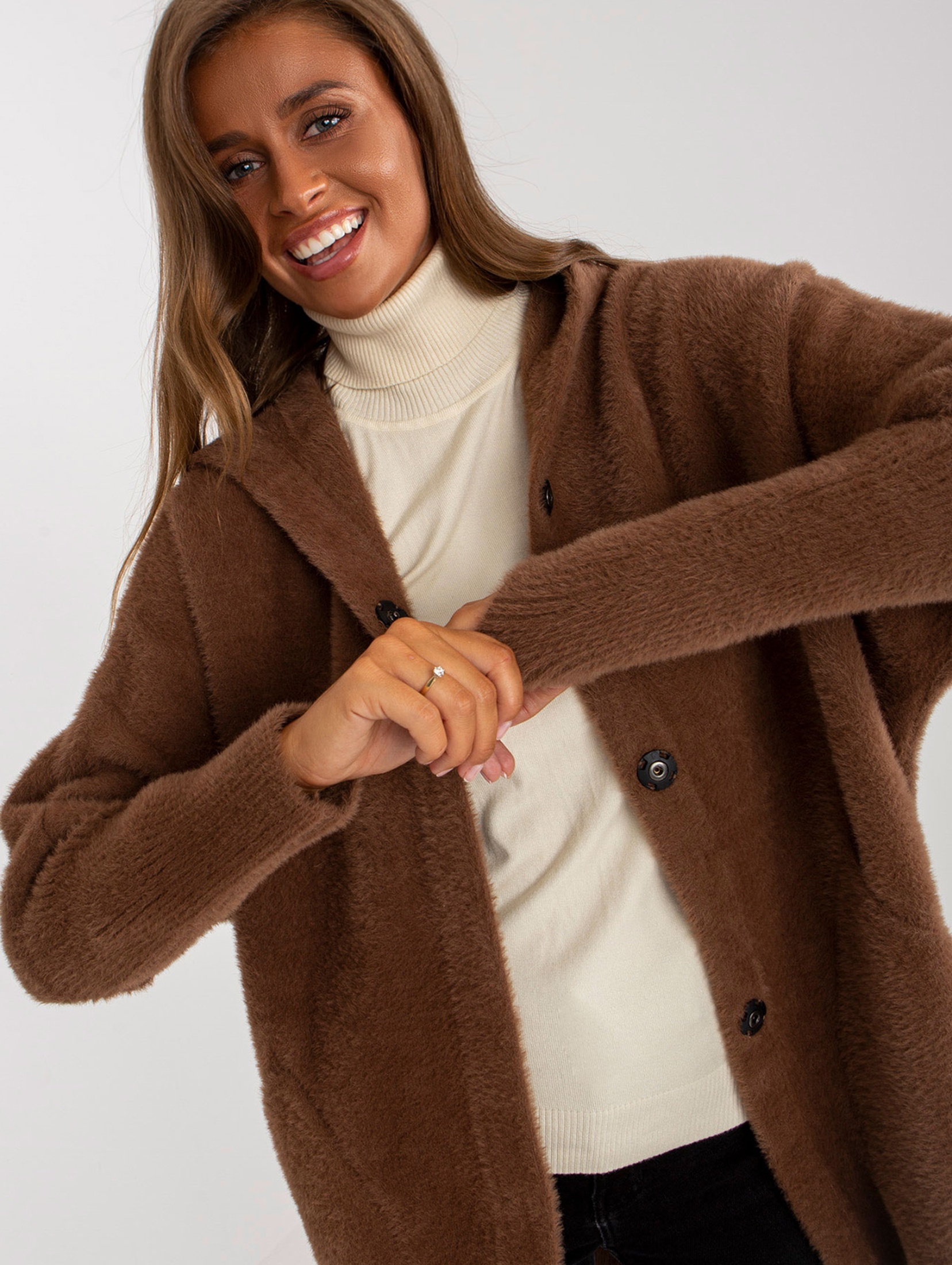 Brązowy damski płaszcz damski alpaka z kapturem Carolyn