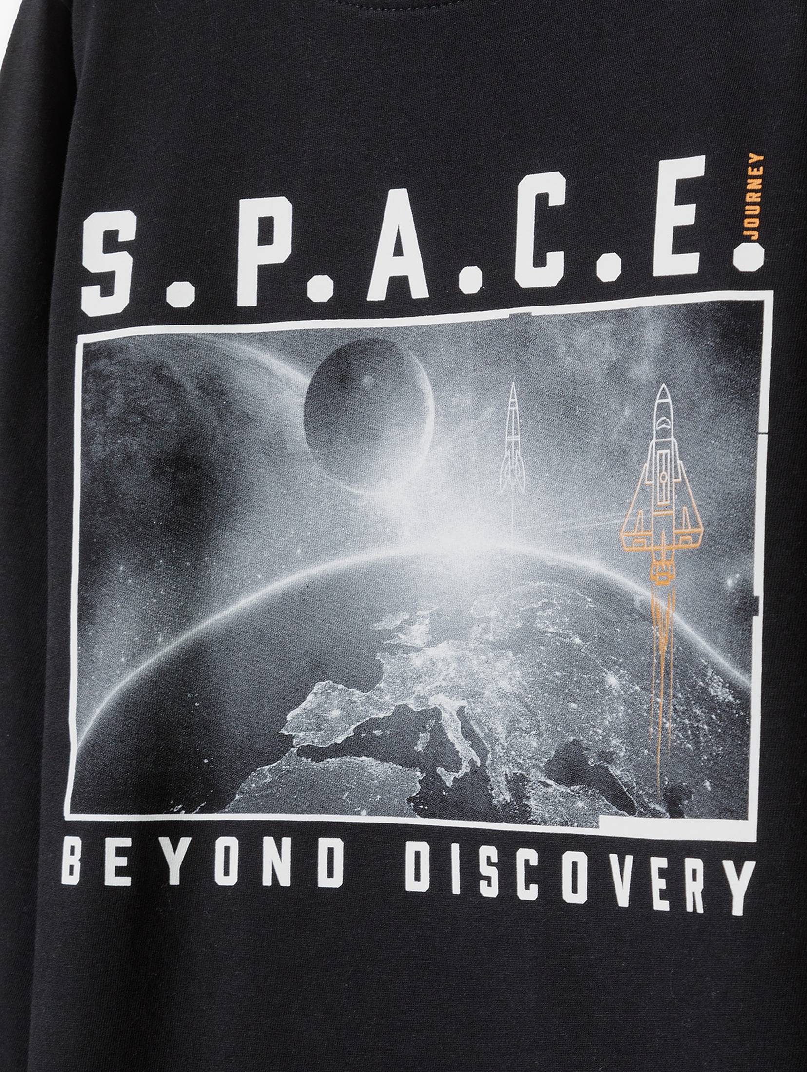 Bluzka chłopięca bawełniana czarna z nadrukiem S.P.A.C.E. Beyond Discovery