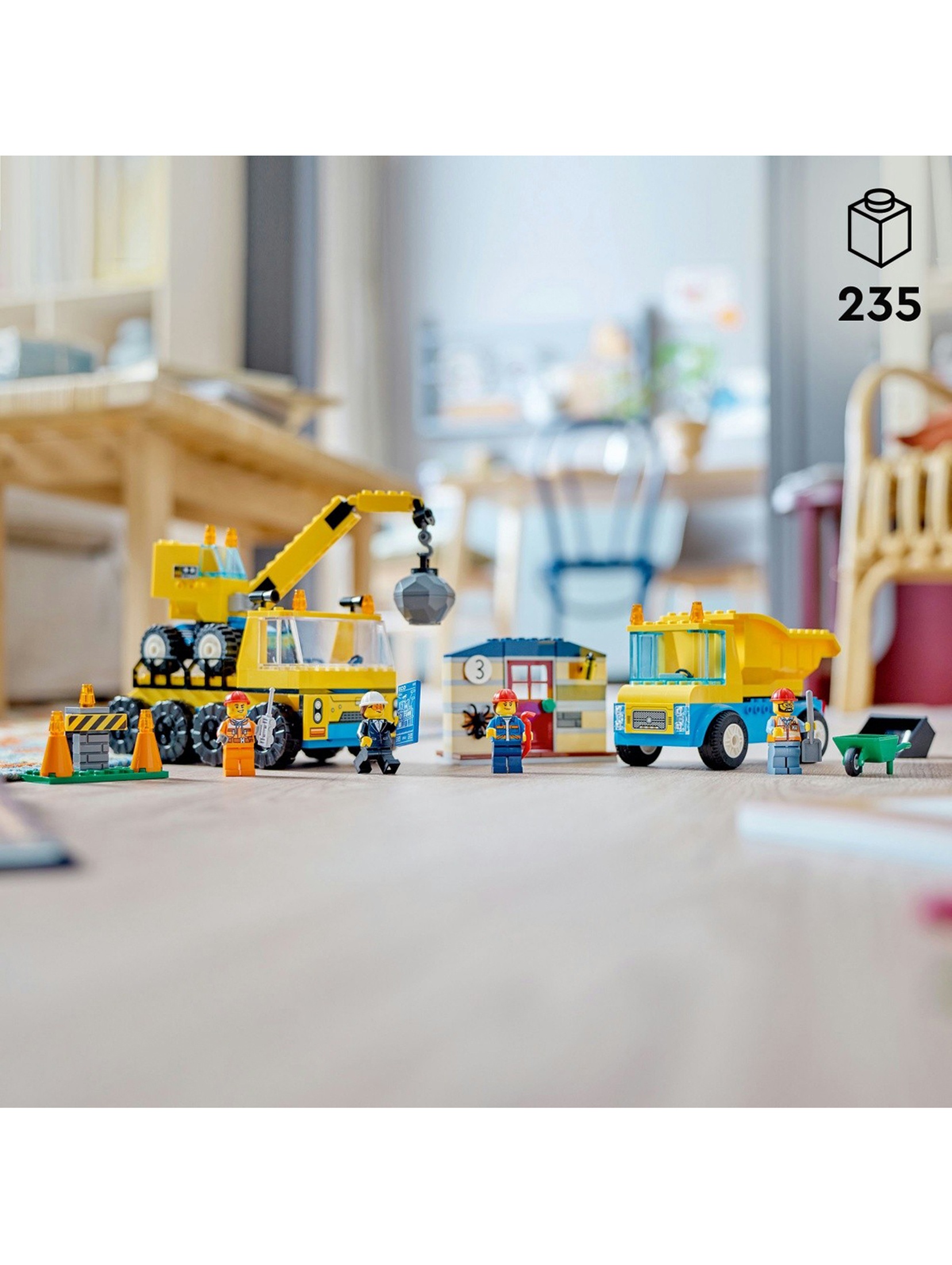 Klocki LEGO City 60391 Ciężarówki i dźwig z kulą wyburzeniową - 235 elementów, wiek 4 +