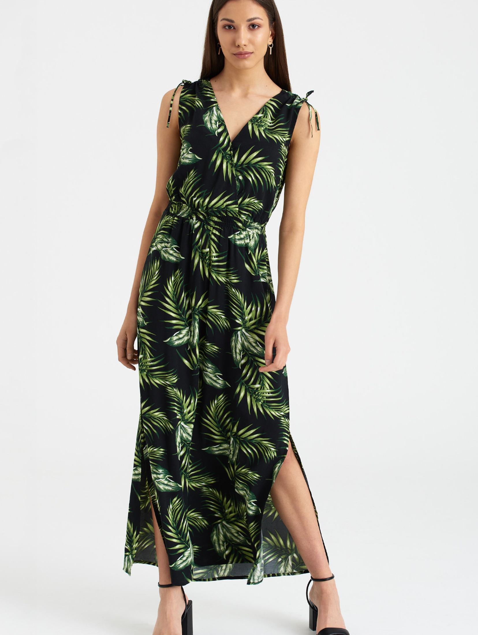Długa sukienka damska z motywem roślinnym