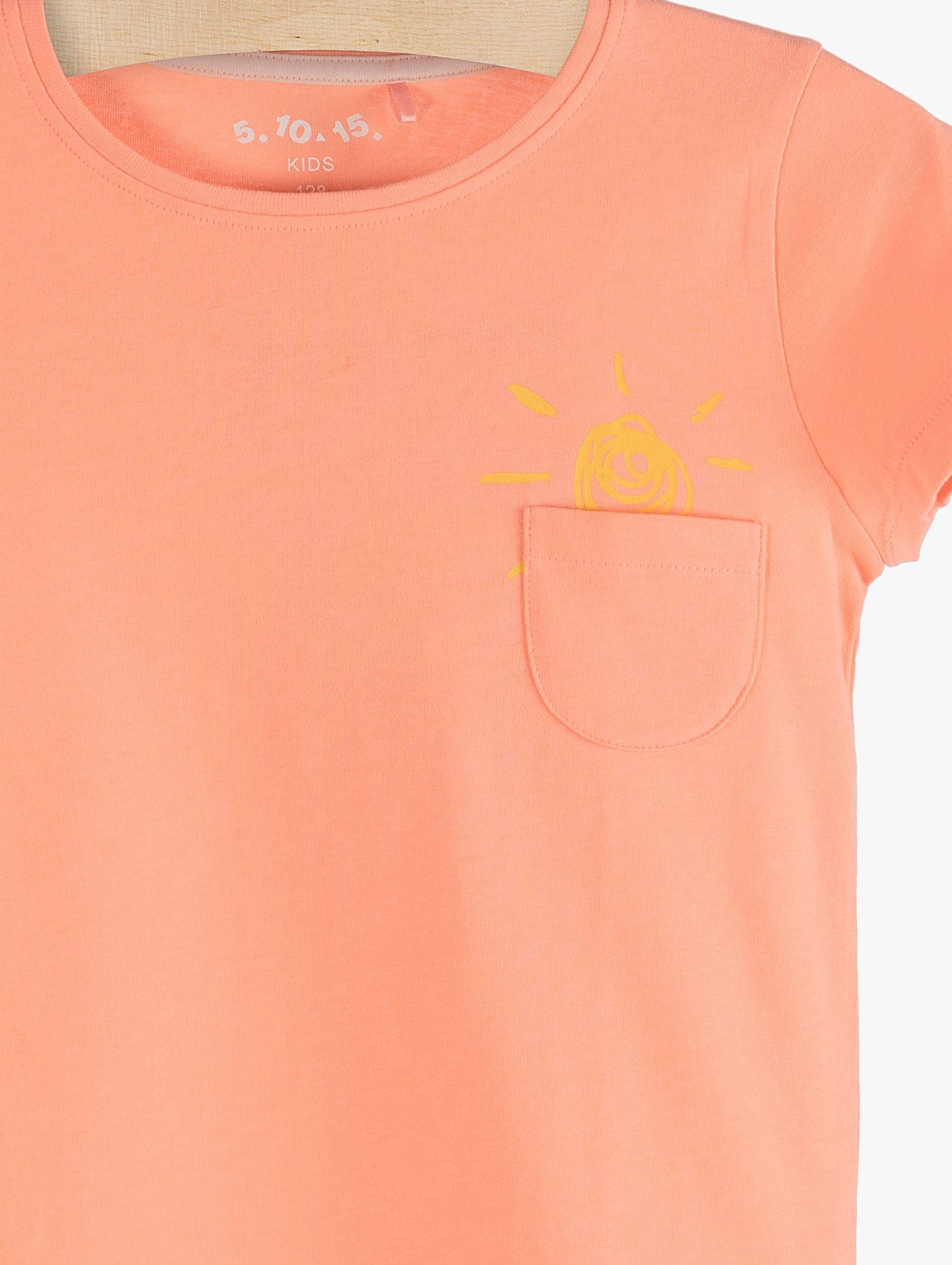 T-shirt dziewczęcy pomarańczowy z ozdobną kieszonką