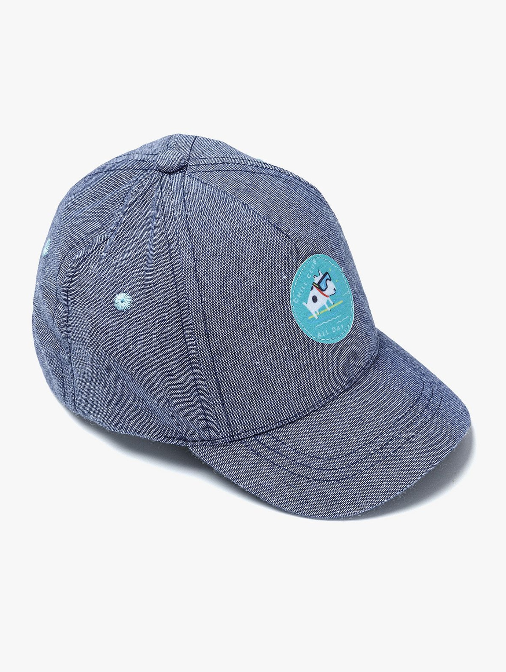 Niebieska czapka z daszkiem dla chłopca