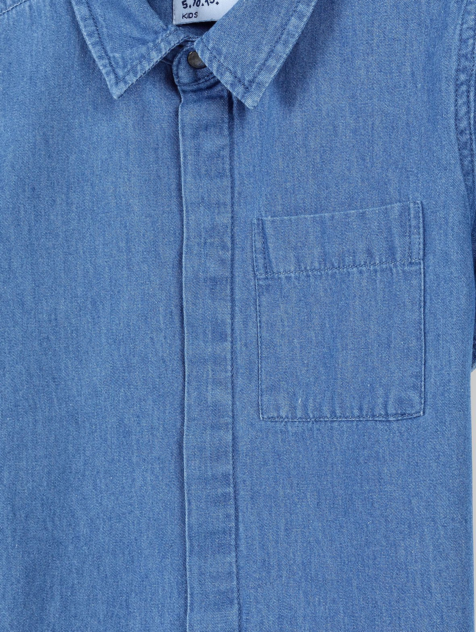 Bawełniana koszula chłopięca z krótkim rękawem - niebieska