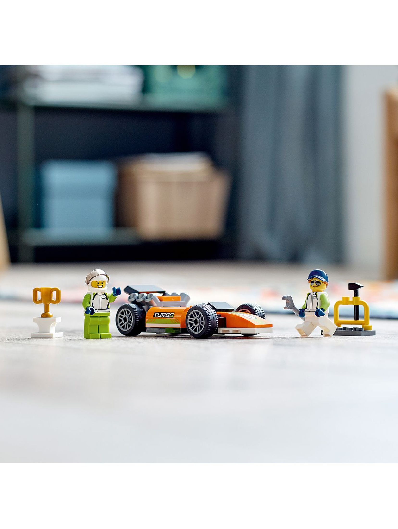 LEGO City 60322 Samochód wyścigowy wiek 4+