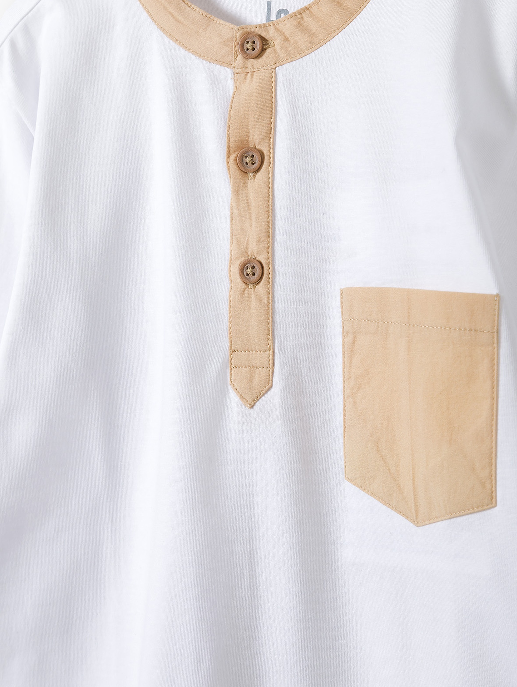 Biała bluzka bawełniana ze stójką z długim rękawem