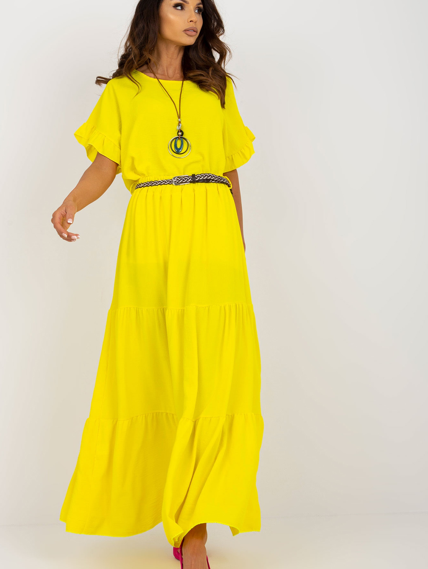 Żółta maxi spódnica z falbaną z paskiem