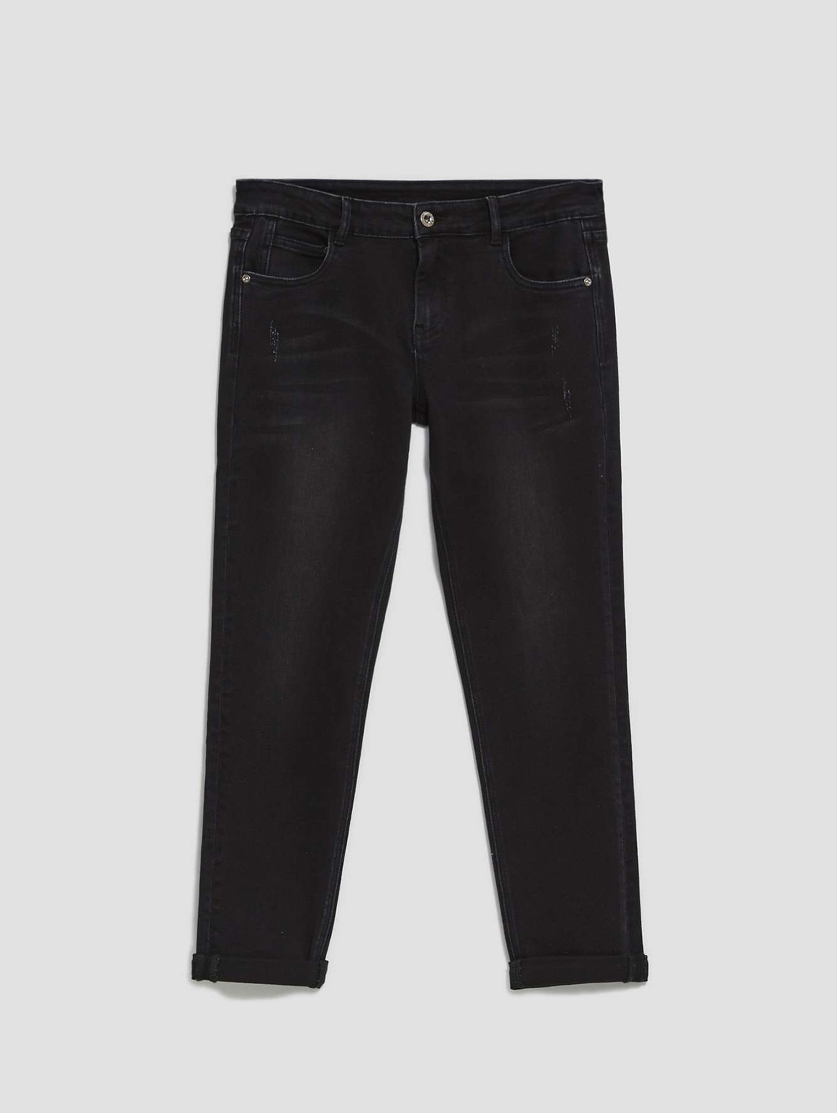 Czarne spodnie damskie jeansowe z prosta nogawką