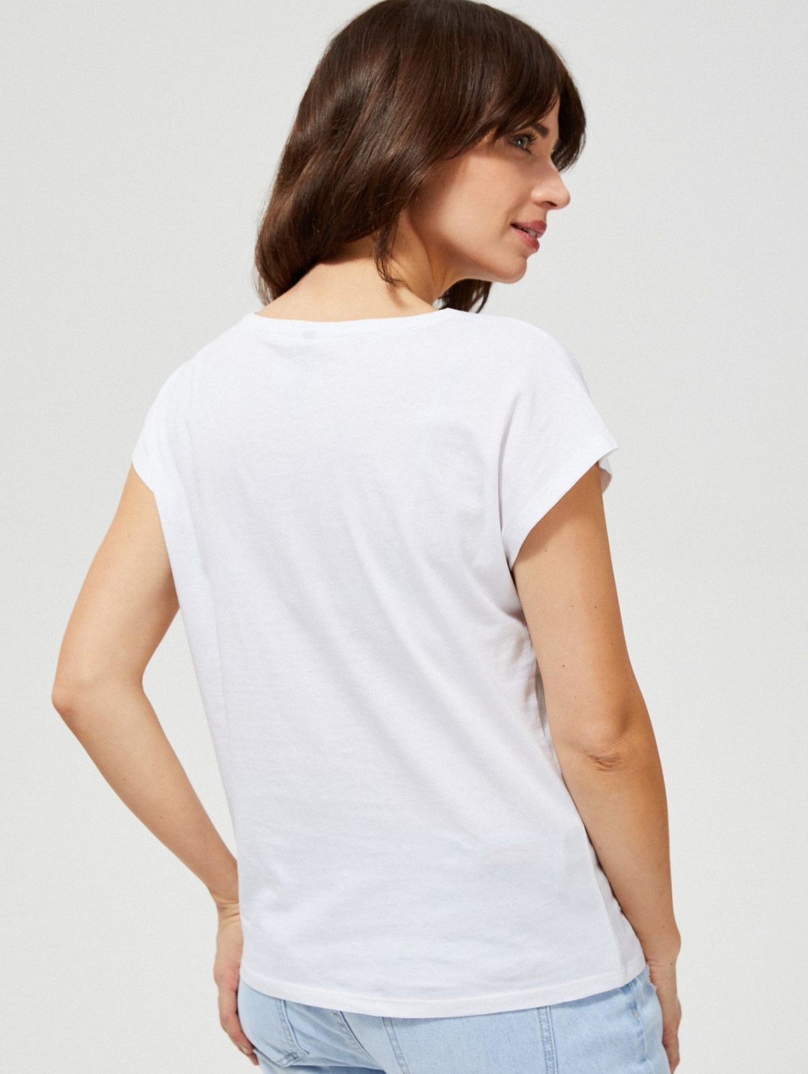 Biały t-shirt z nadrukiem