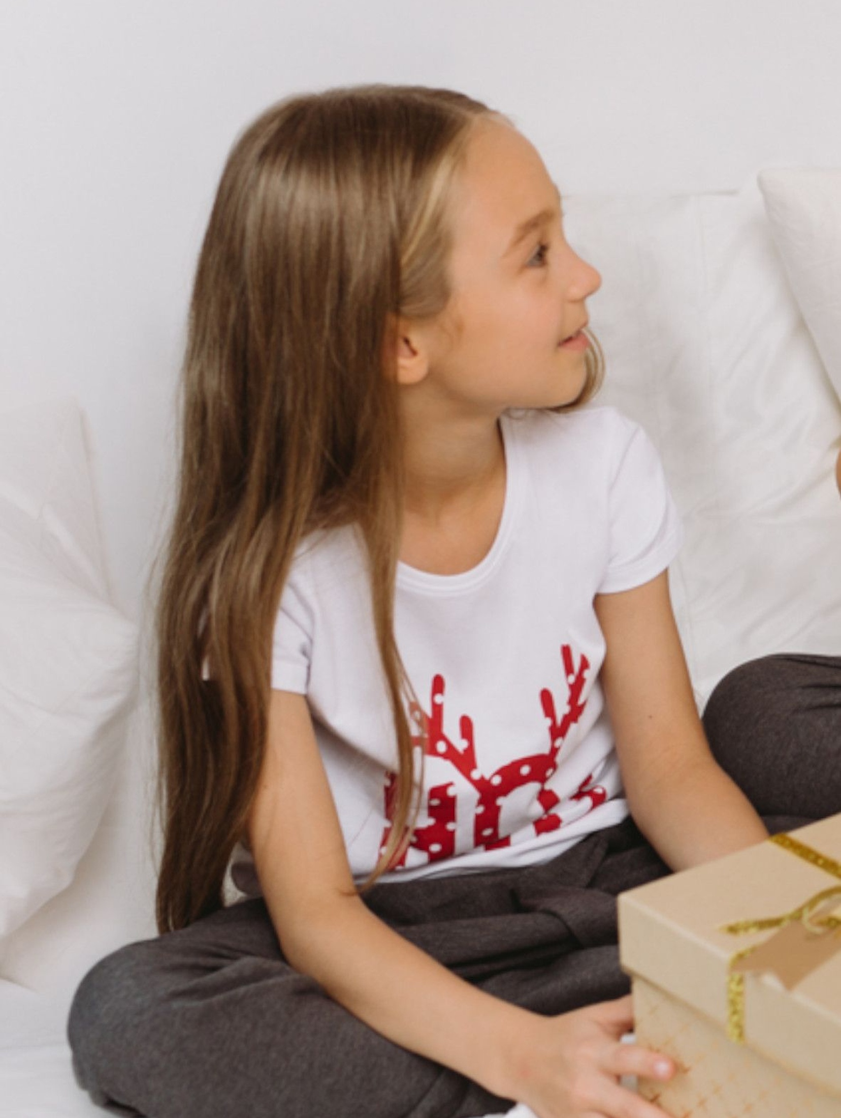 Koszulka dziewczęca ze świątecznym motywem