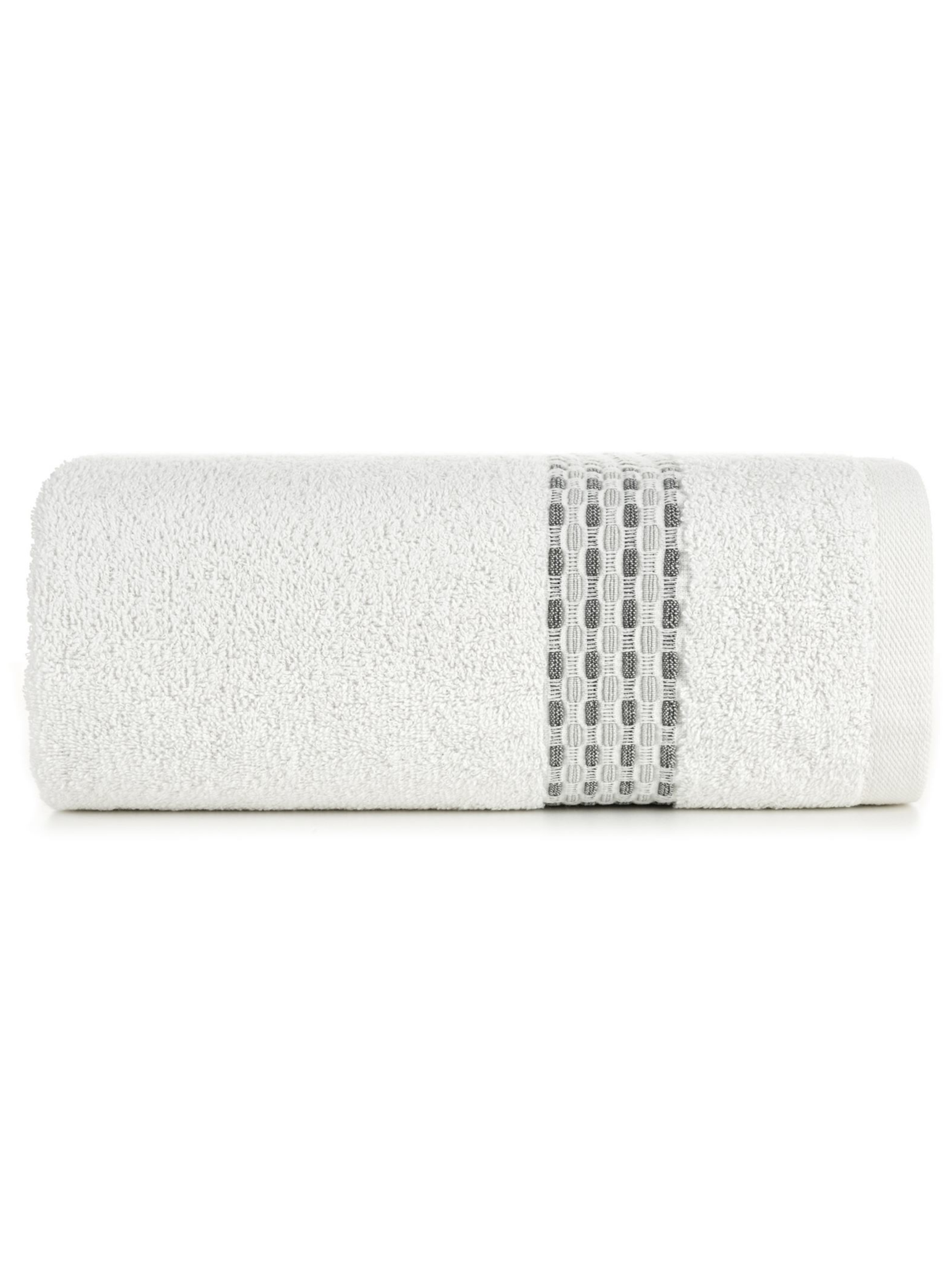 Biały ręcznik ze zdobieniami 70x140 cm