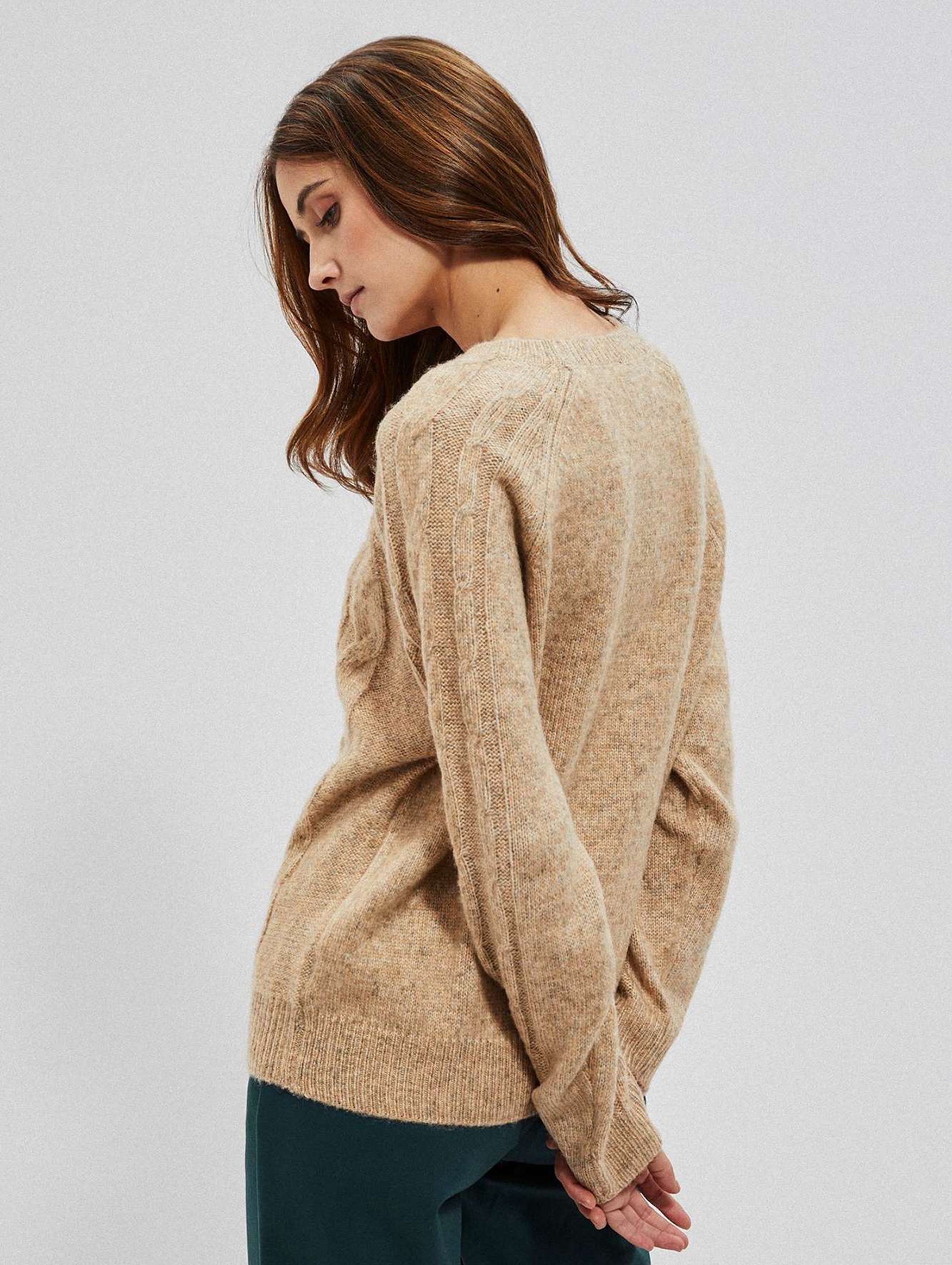 Ciepły sweter damski