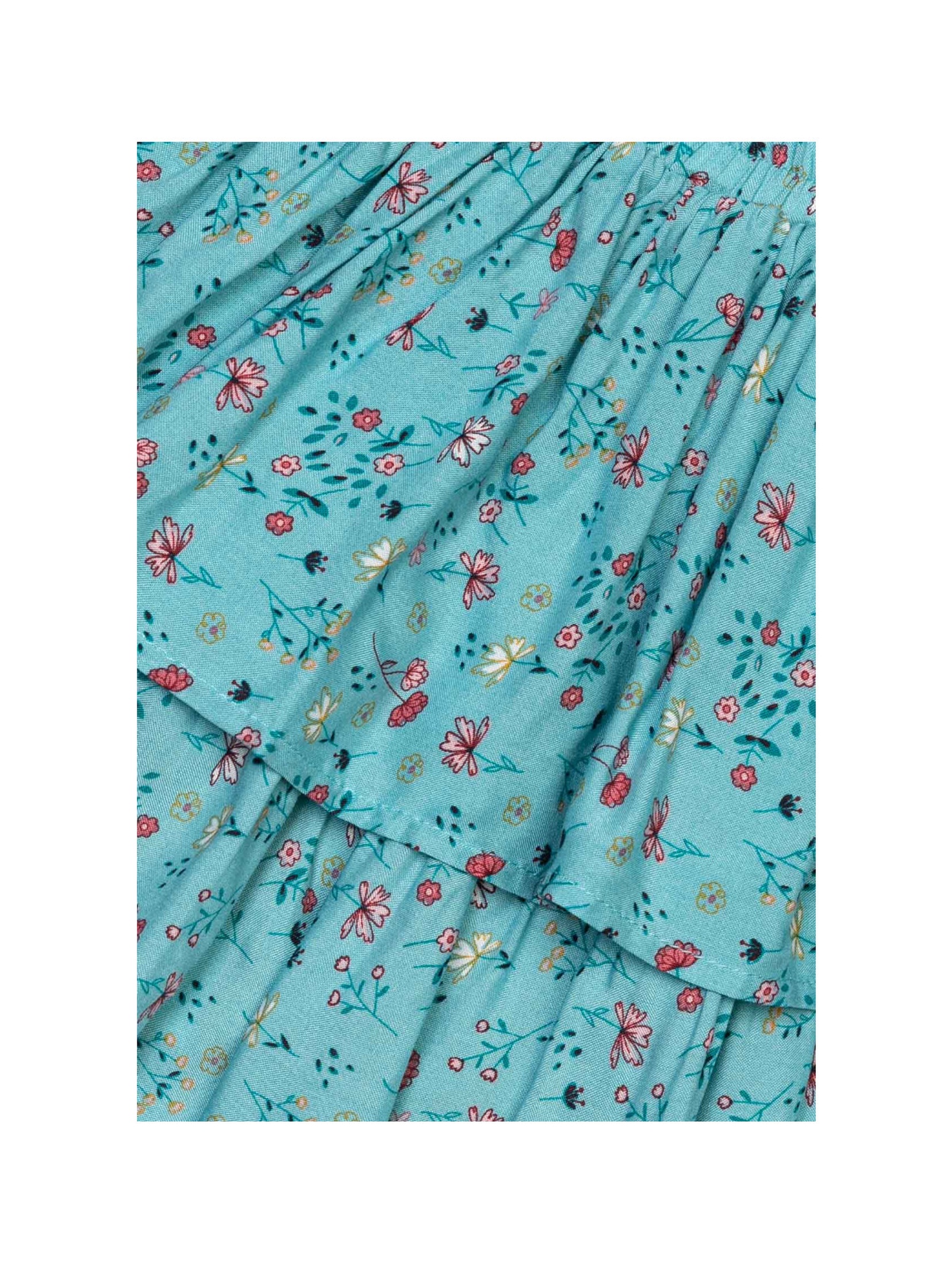 Niebieska spódnica z kwiatowym wzorem