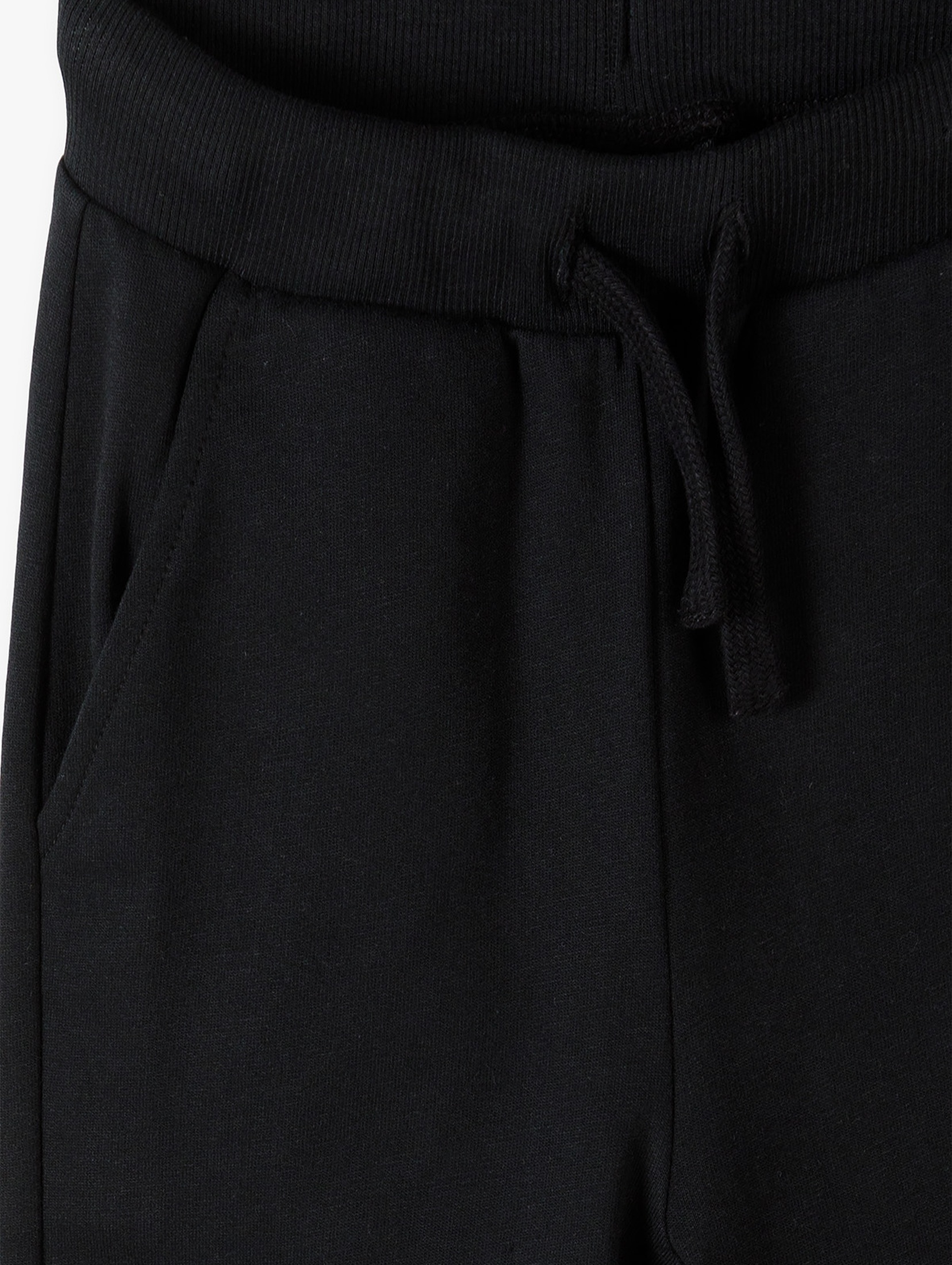 Czarne dresowe spodnie slim dla dziecka - 5.10.15.