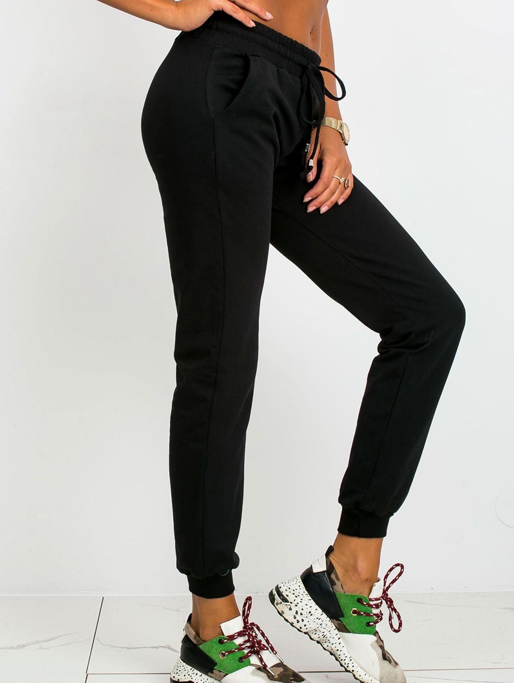 BASIC Spodnie dresowe damskie - czarne