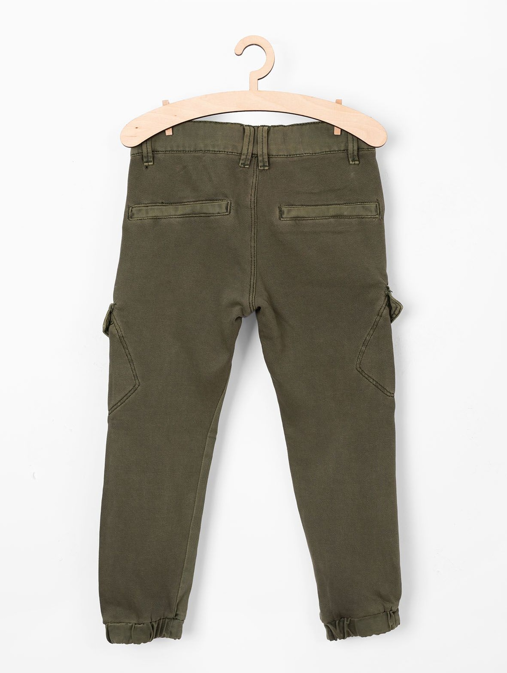 Spodnie dla chłopca- zielona z kieszeniami