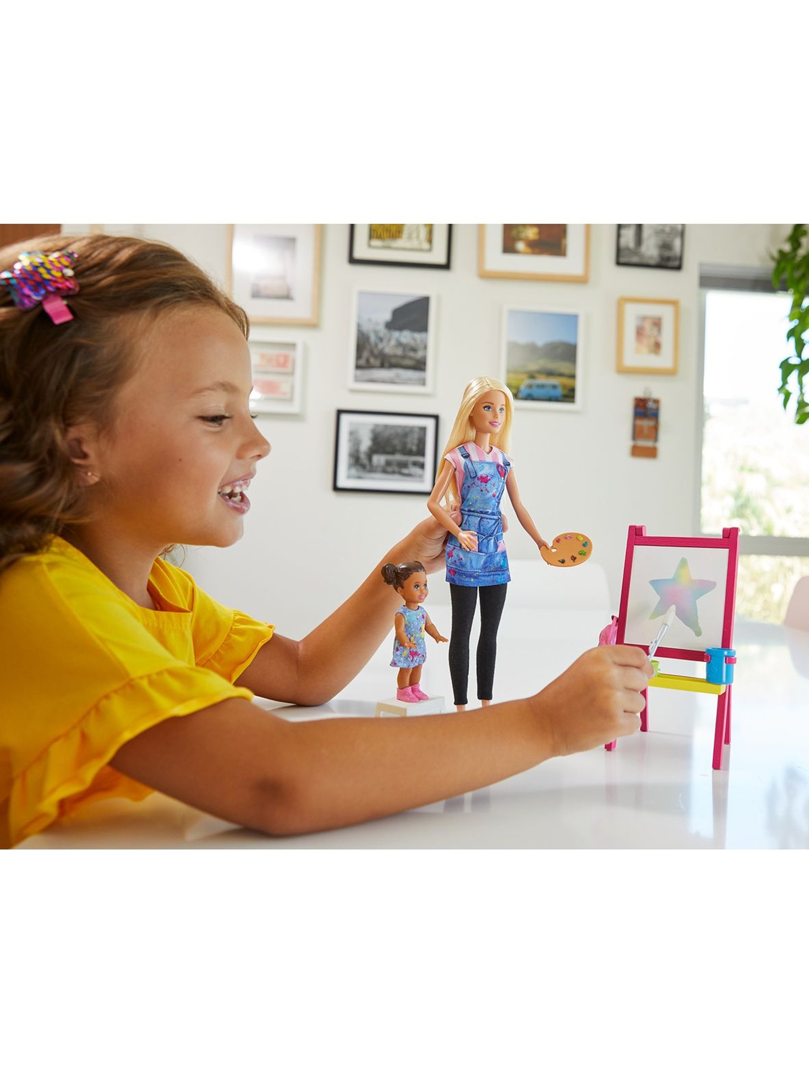Barbie Nauczycielka plastyki zestaw - wiek 3+