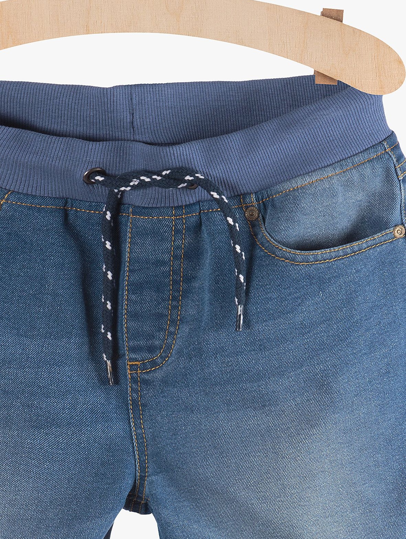 Szorty chłopięce jeansowe- niebieskie z kieszeniami