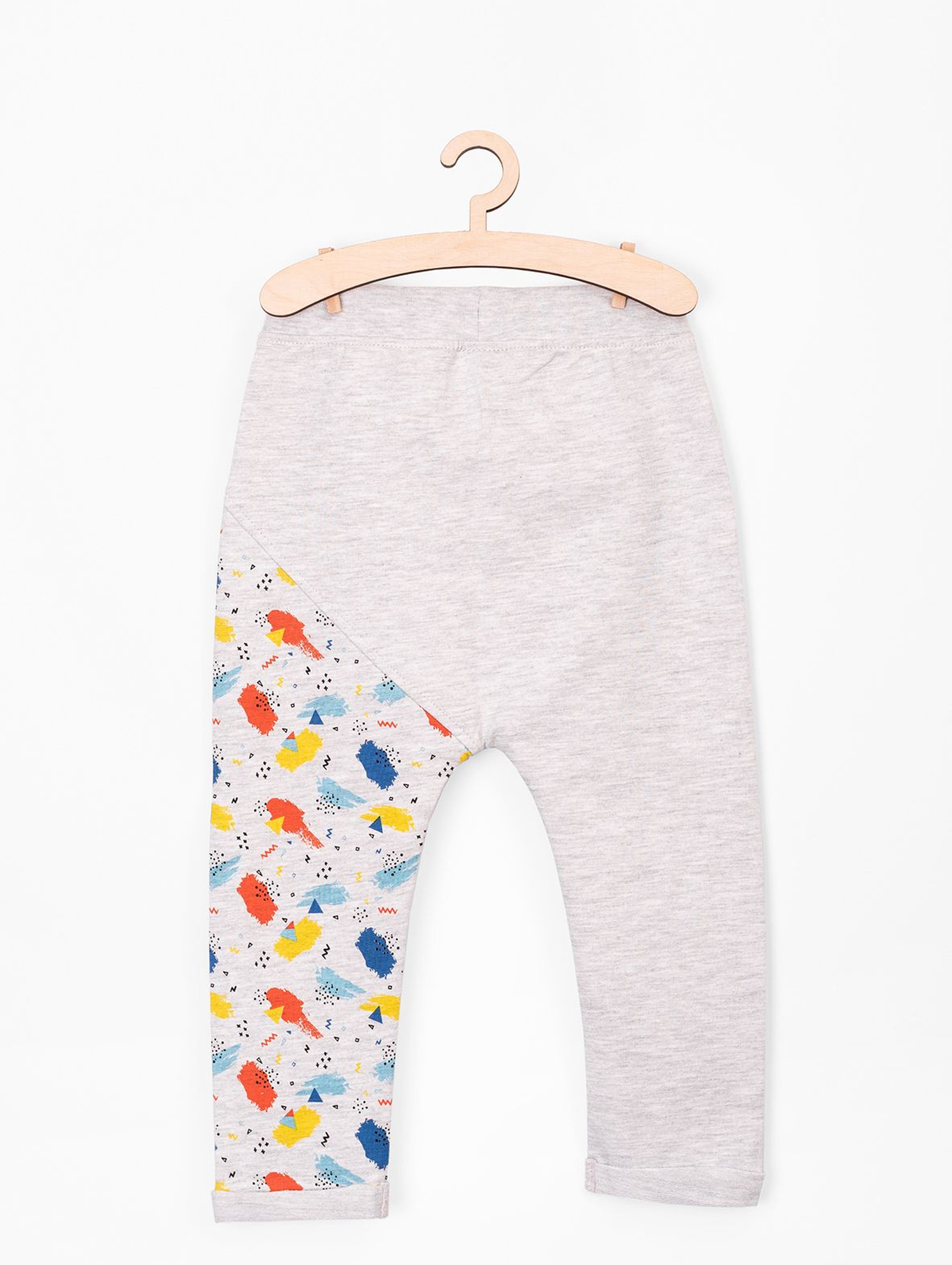 Spodnie dresowe dla niemowlaka-kolorowa nogawka
