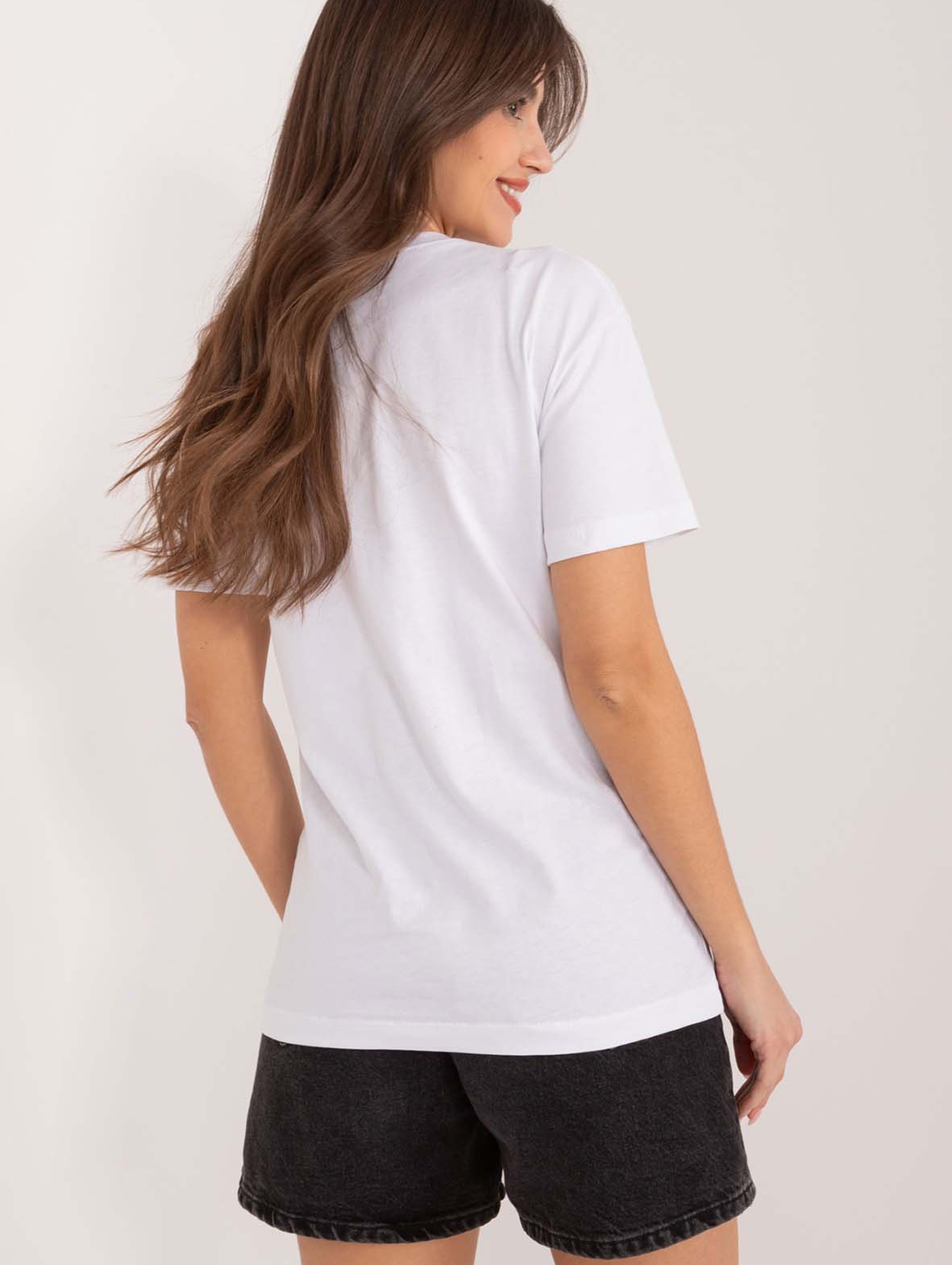Biały damski t-shirt bawełniany z ozdobnym napisem
