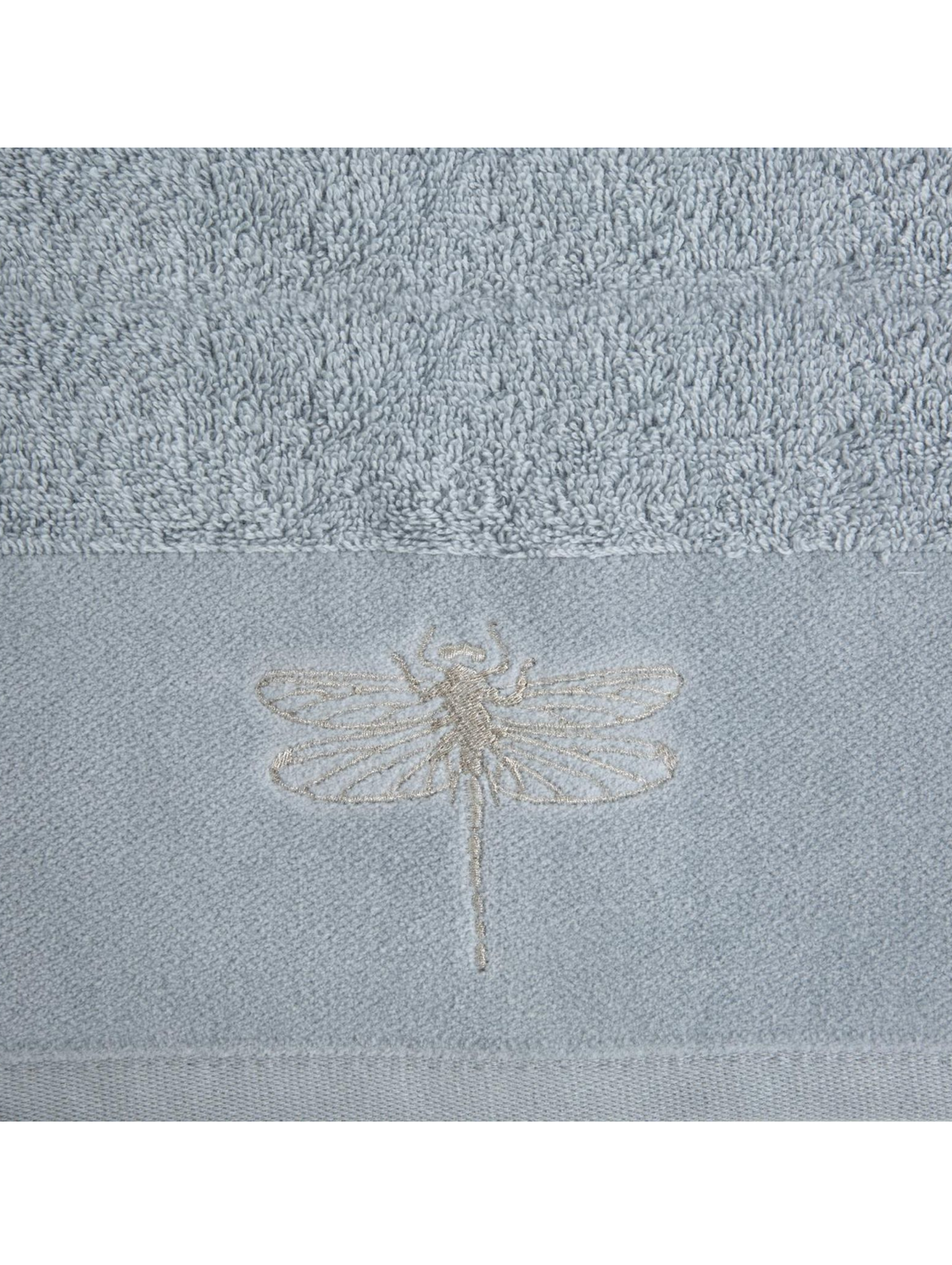 Jasnoszary ręcznik 50x90 cm z haftowaną ważką