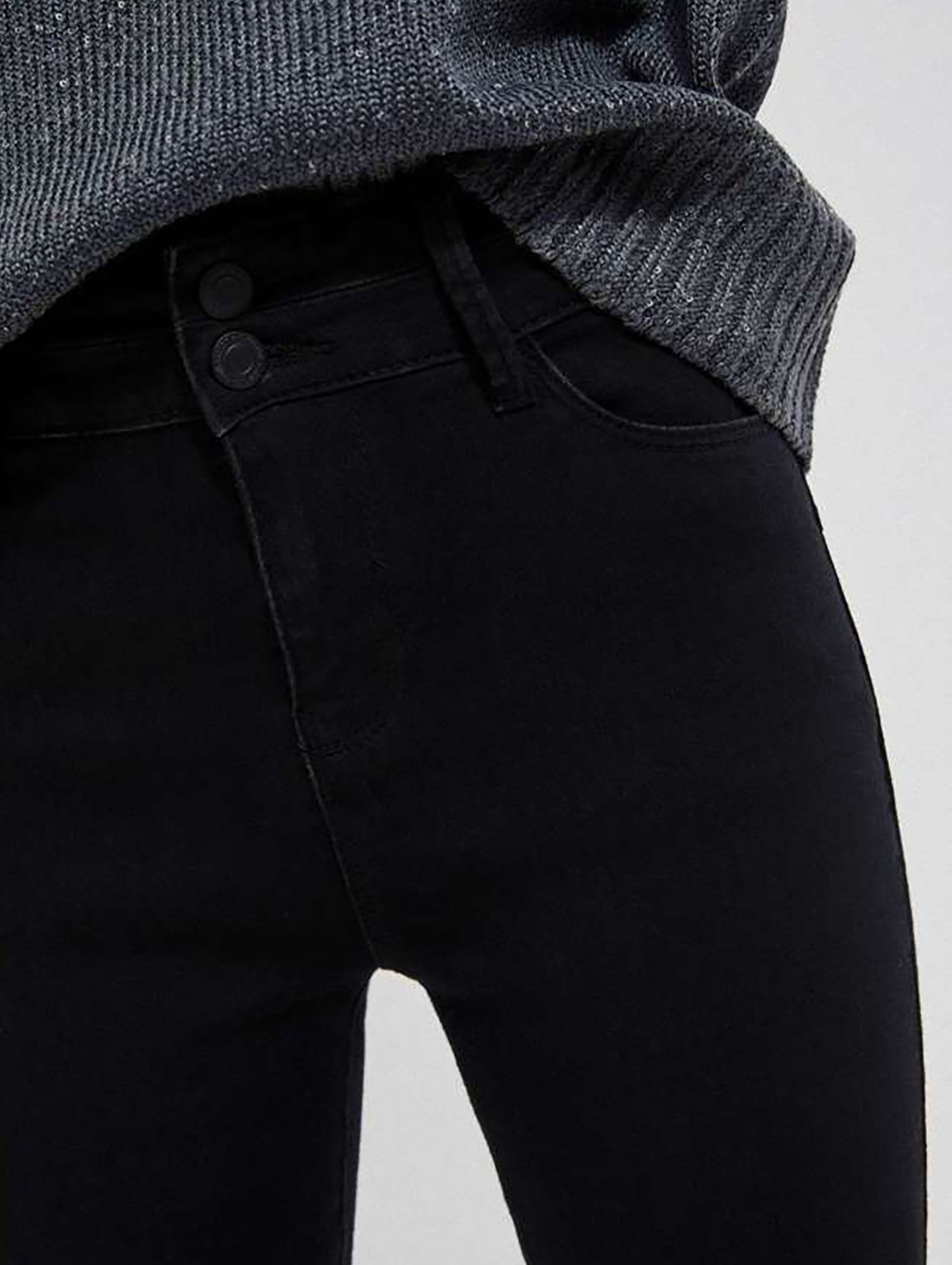 Czarne spodnie jeansowe damskie push up
