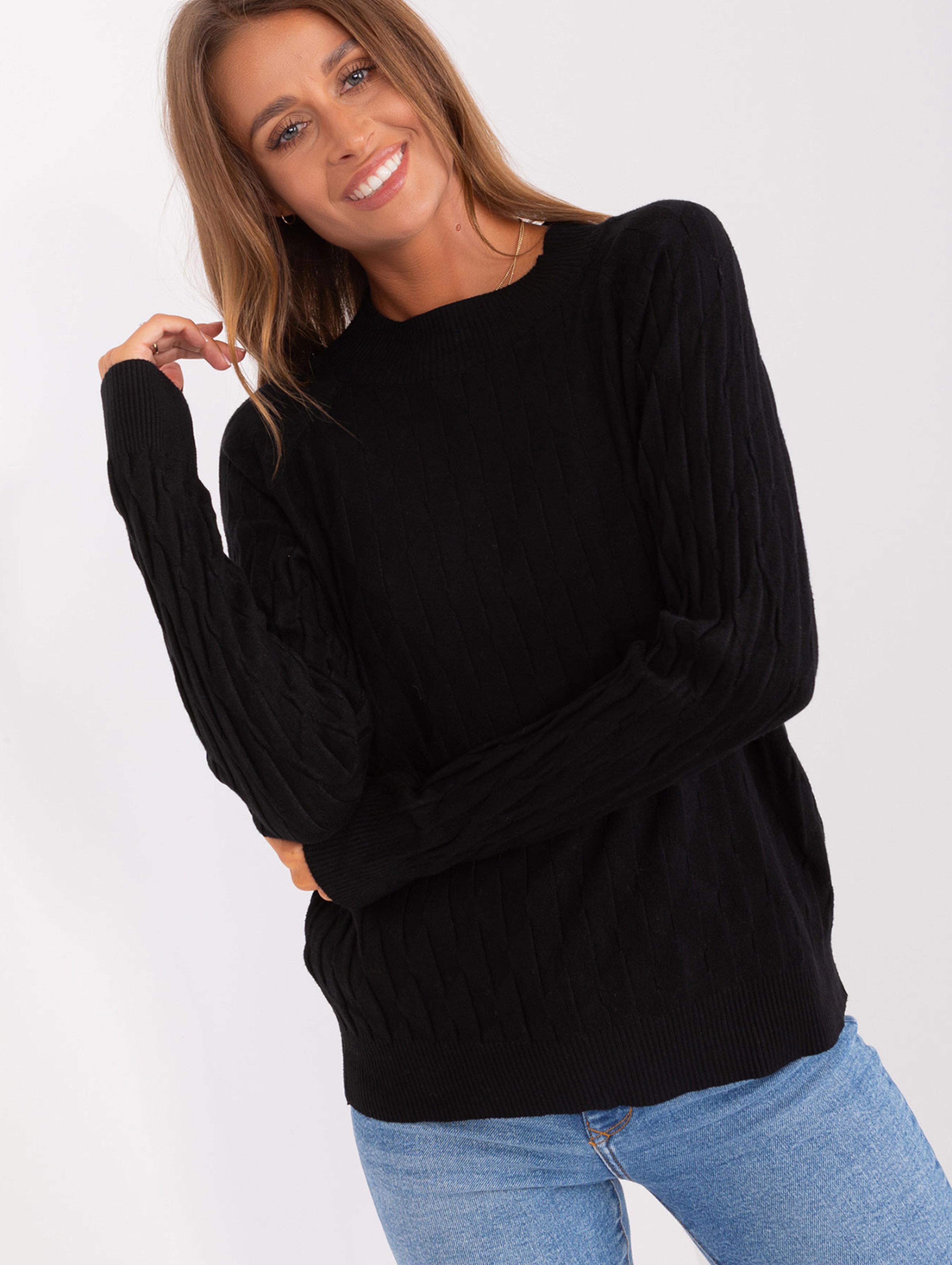 Czarny damski sweter klasyczny ze ściągaczami