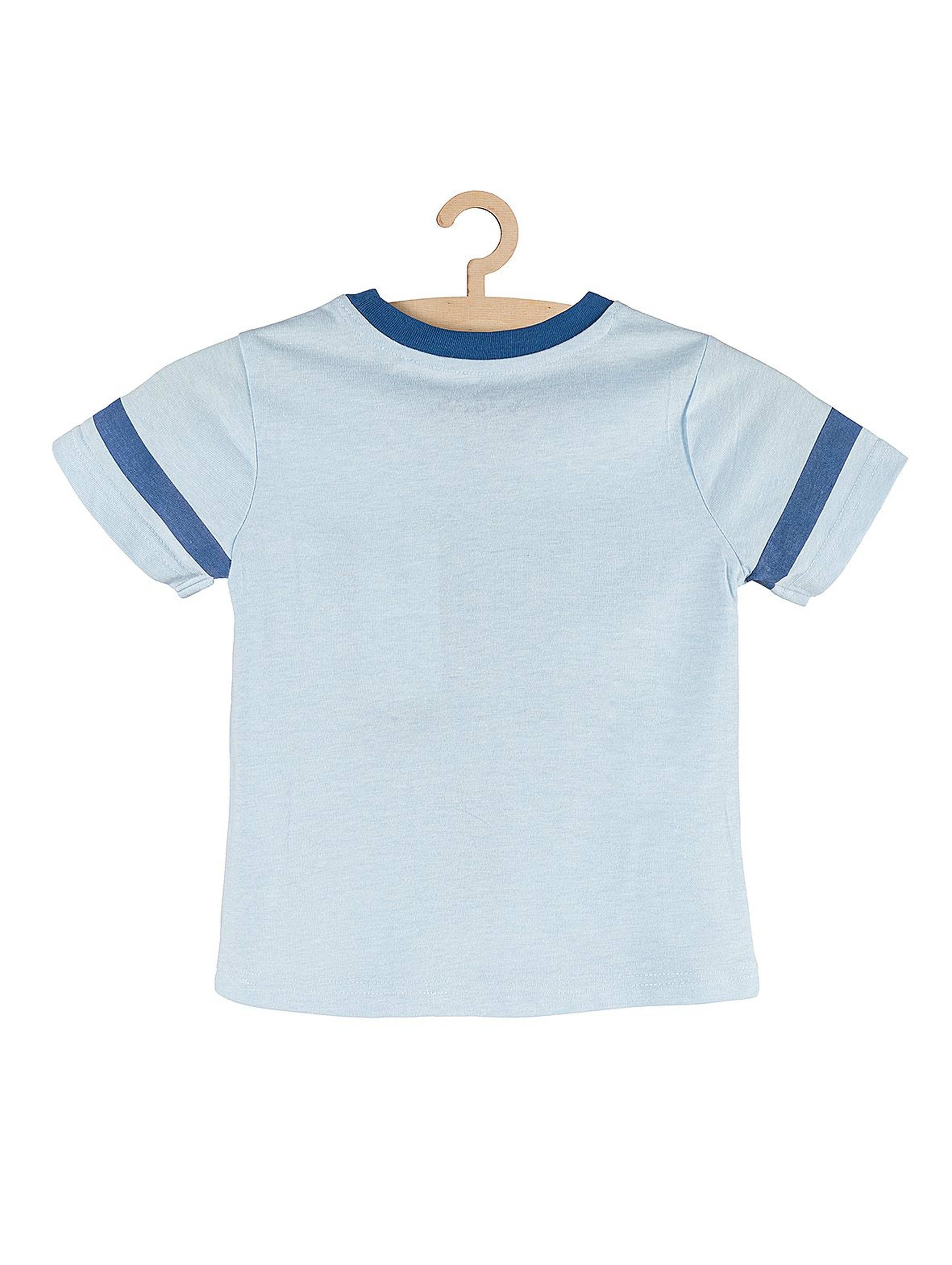 Koszulka chłopięca niebieska z modnymi nadrukami