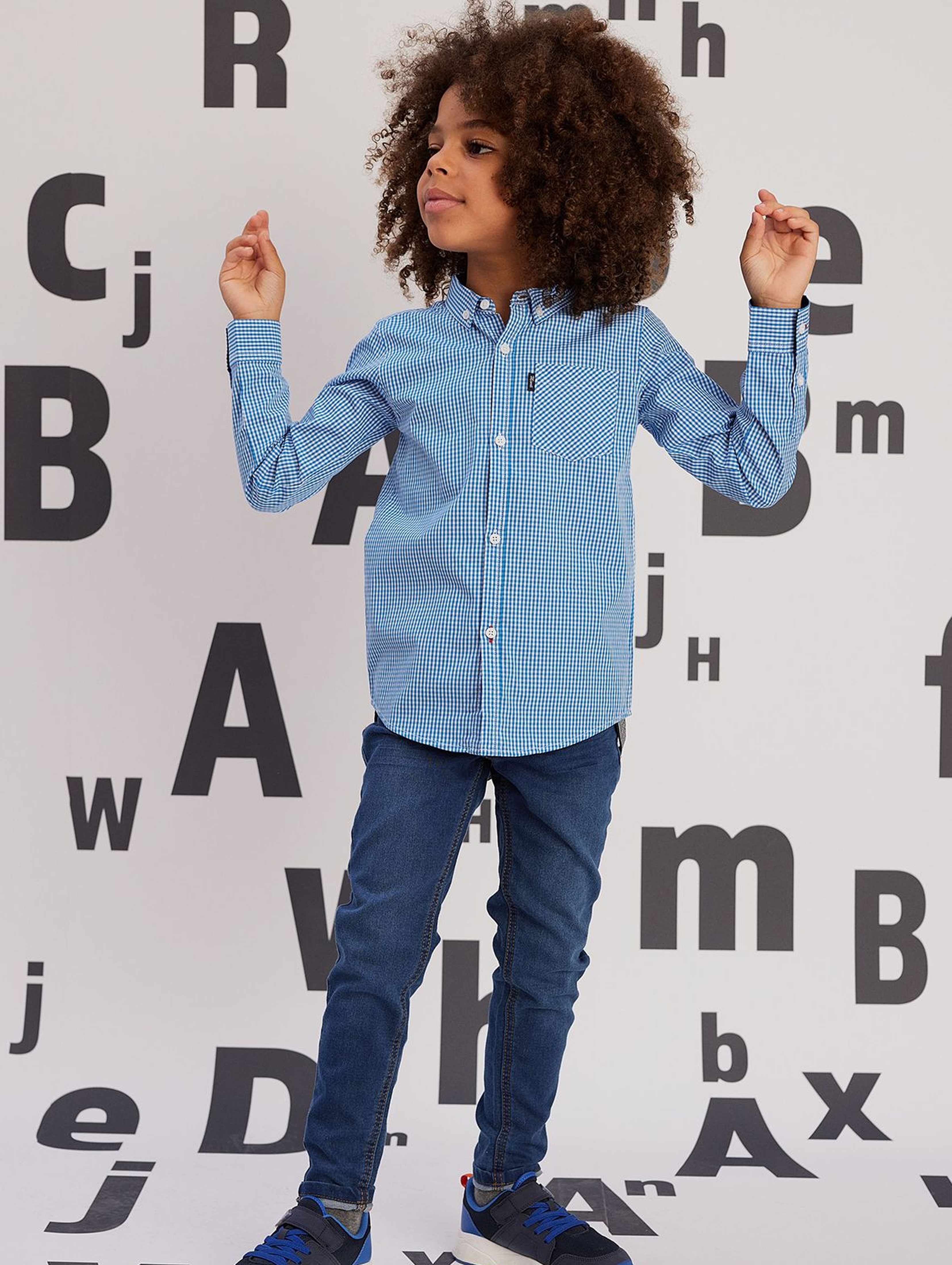 Koszula dla chłopca w niebiesko-białą kratkę