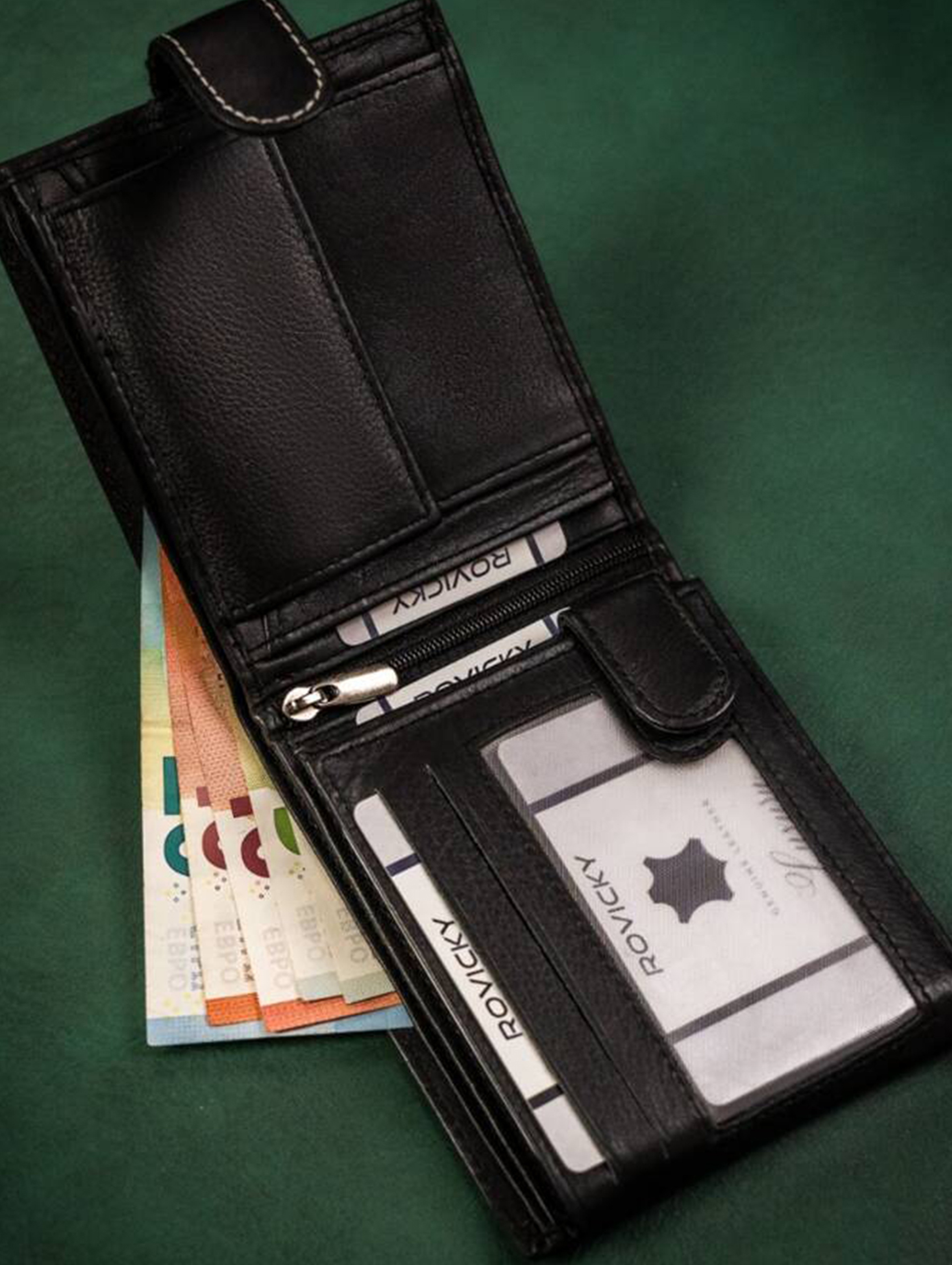 Skórzany portfel męski na zatrzask — Always Wild czarny