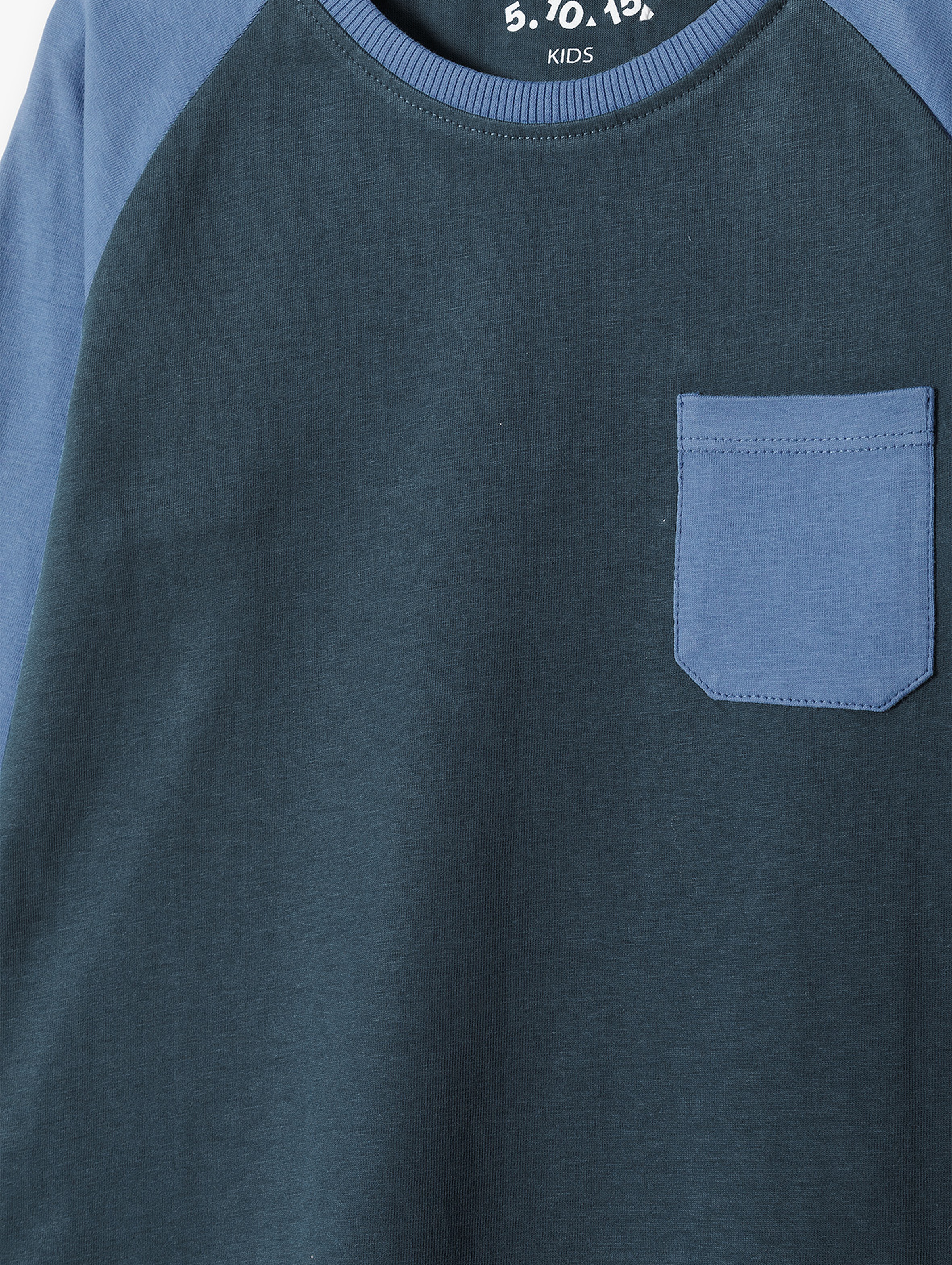 Bawełniana bluzka chłopięca z dekoracyjną kieszonką - granatowa - 5.10.15.
