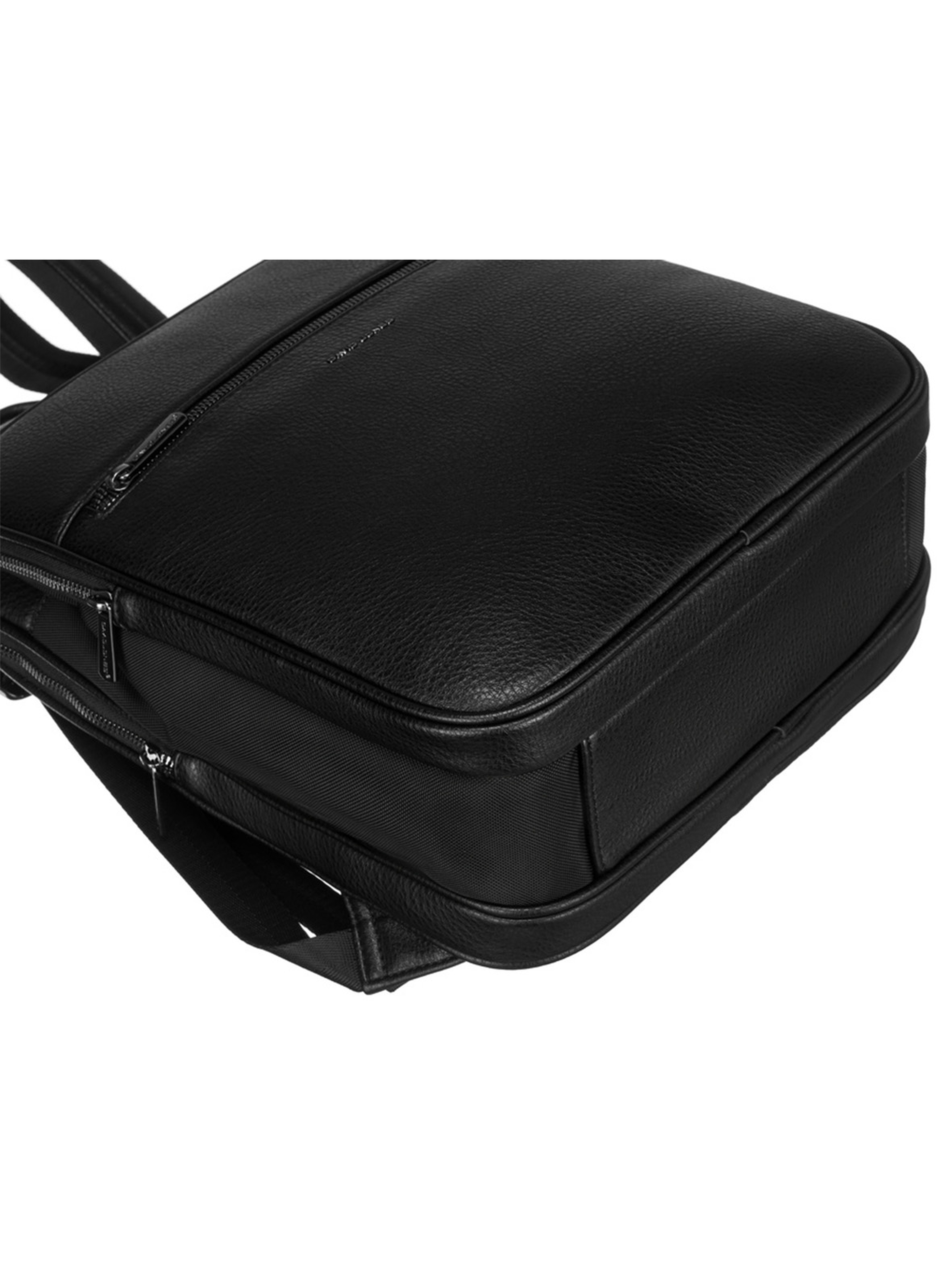 Pojemny plecak z miejscem na laptopa - David Jones czarny