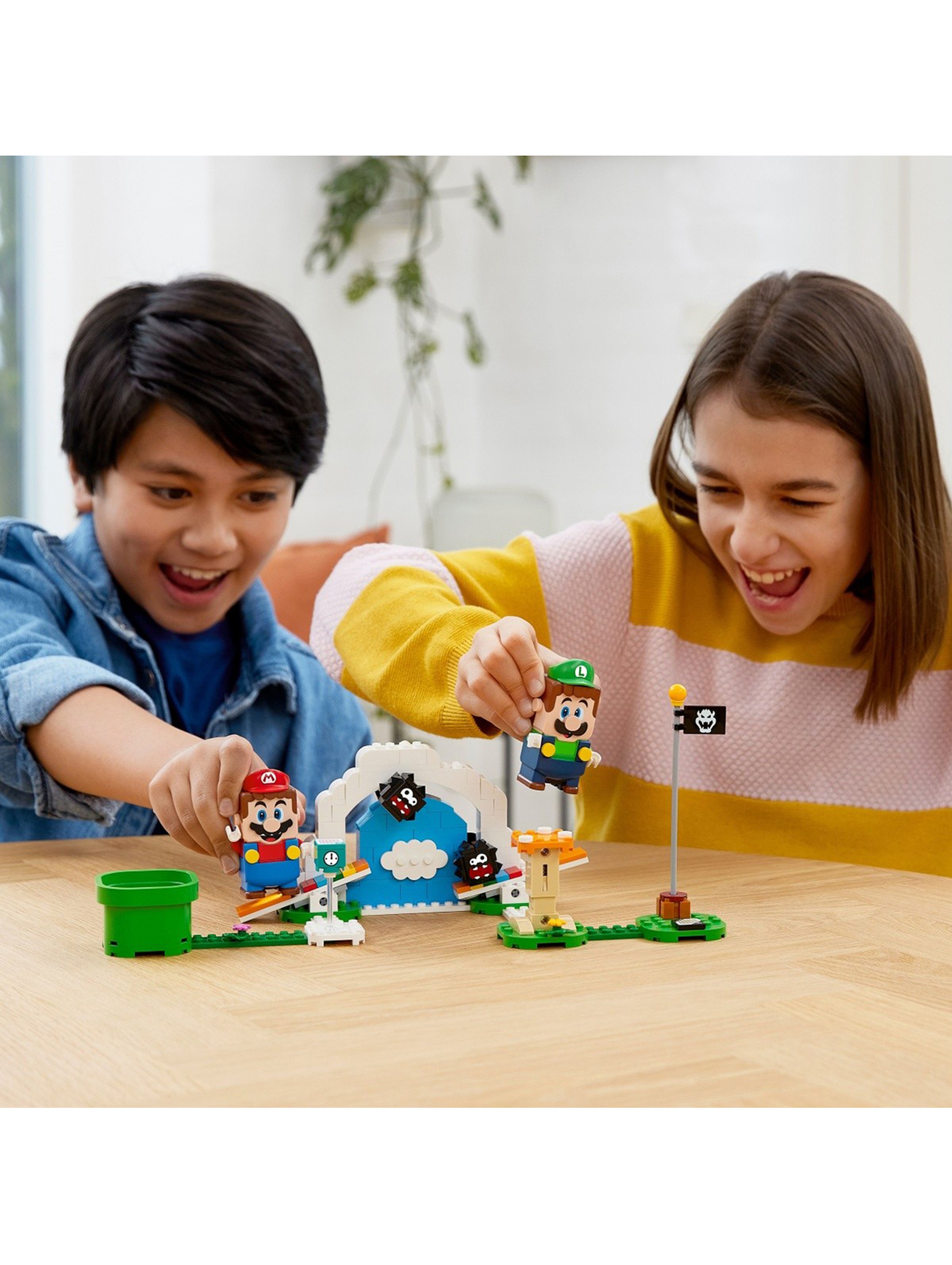 LEGO Super Mario - Salta Fuzzy’ego zestaw rozszerzający 71405 - 154 elementy, wiek 6+