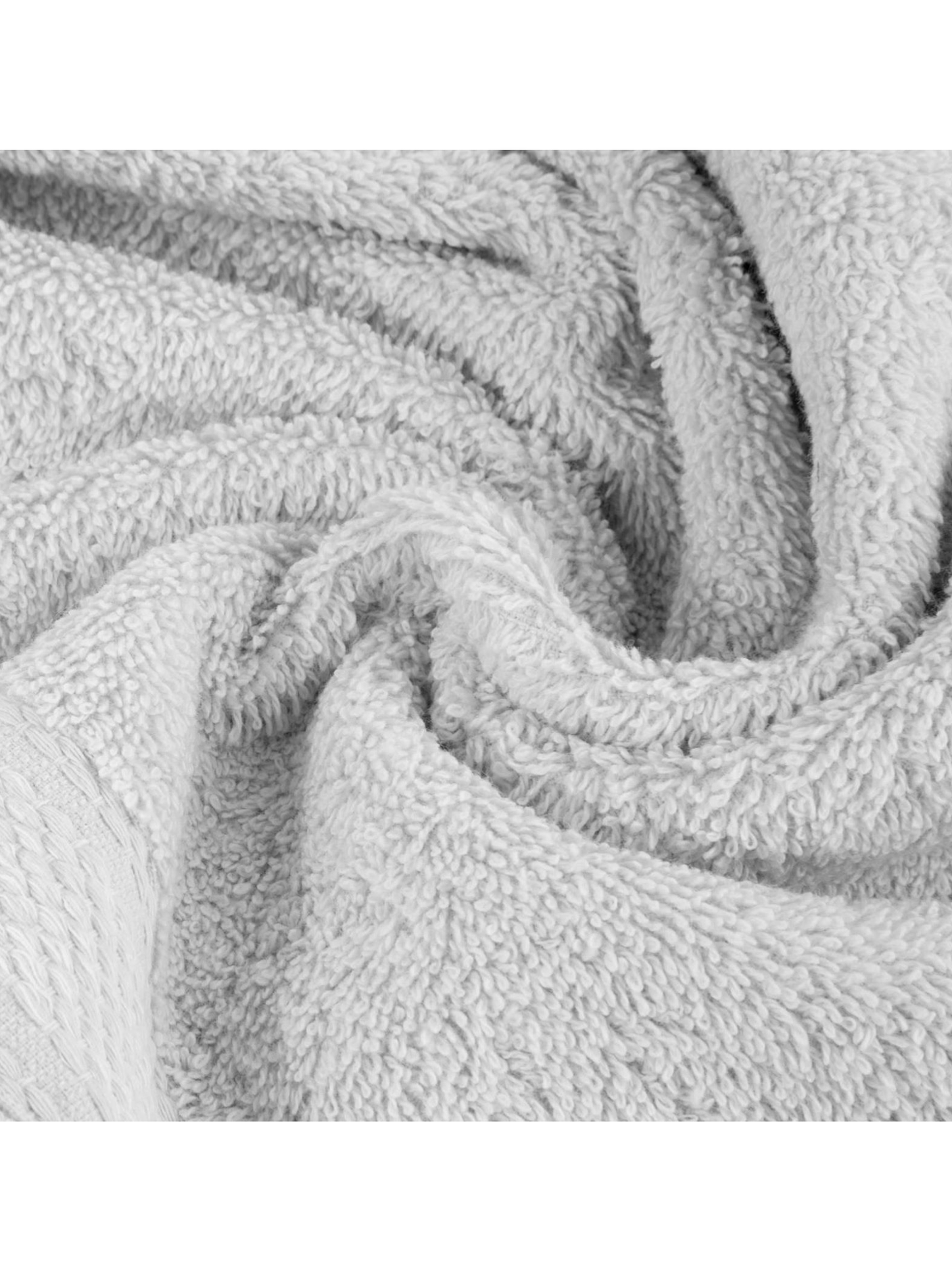 Popielaty ręcznik 70x140 cm z ozdobnym pasem