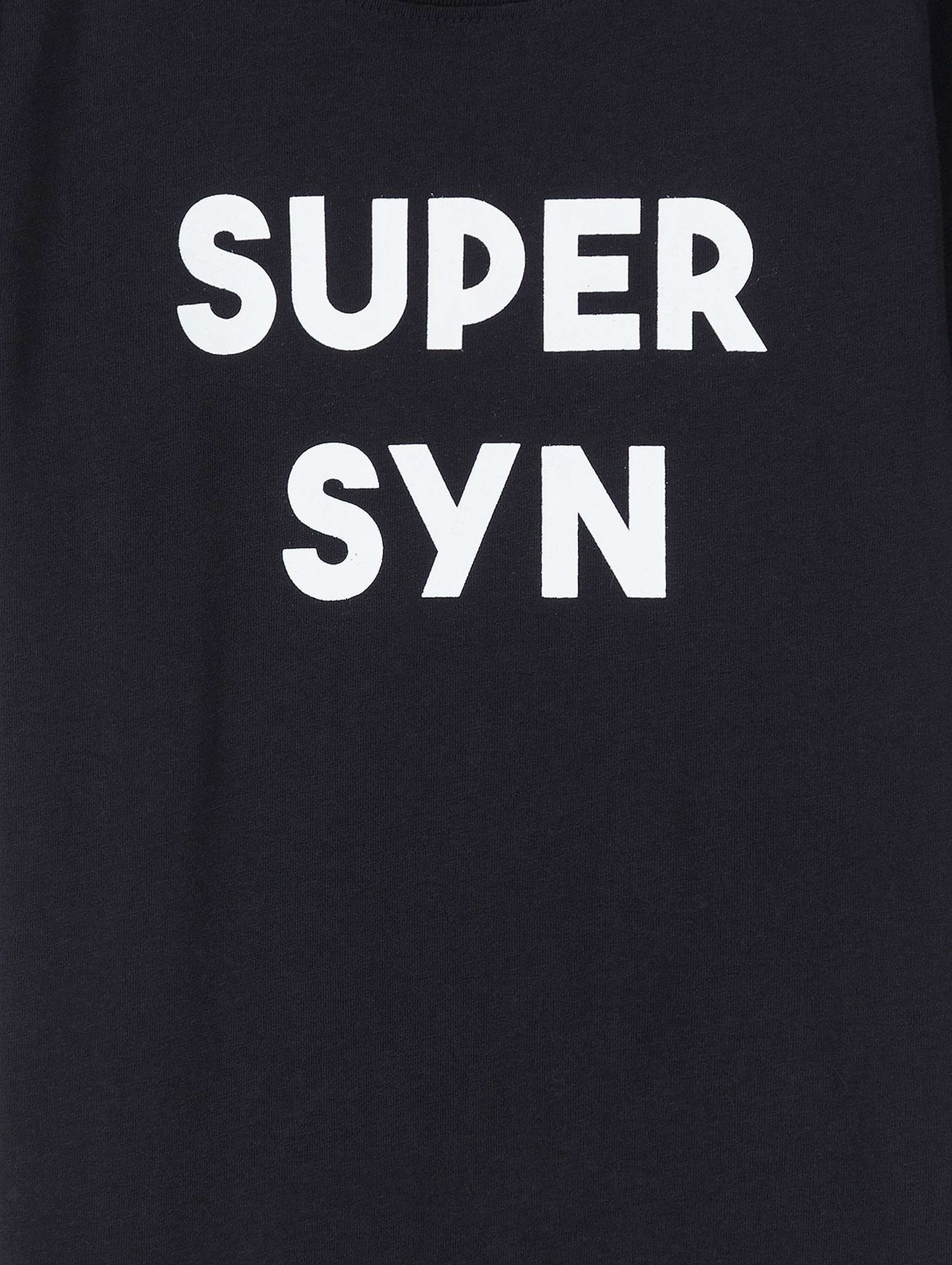 Bawełniany t-shirt chłopięcy czarny z napisem- Super Syn- ubrania dla całej rodziny