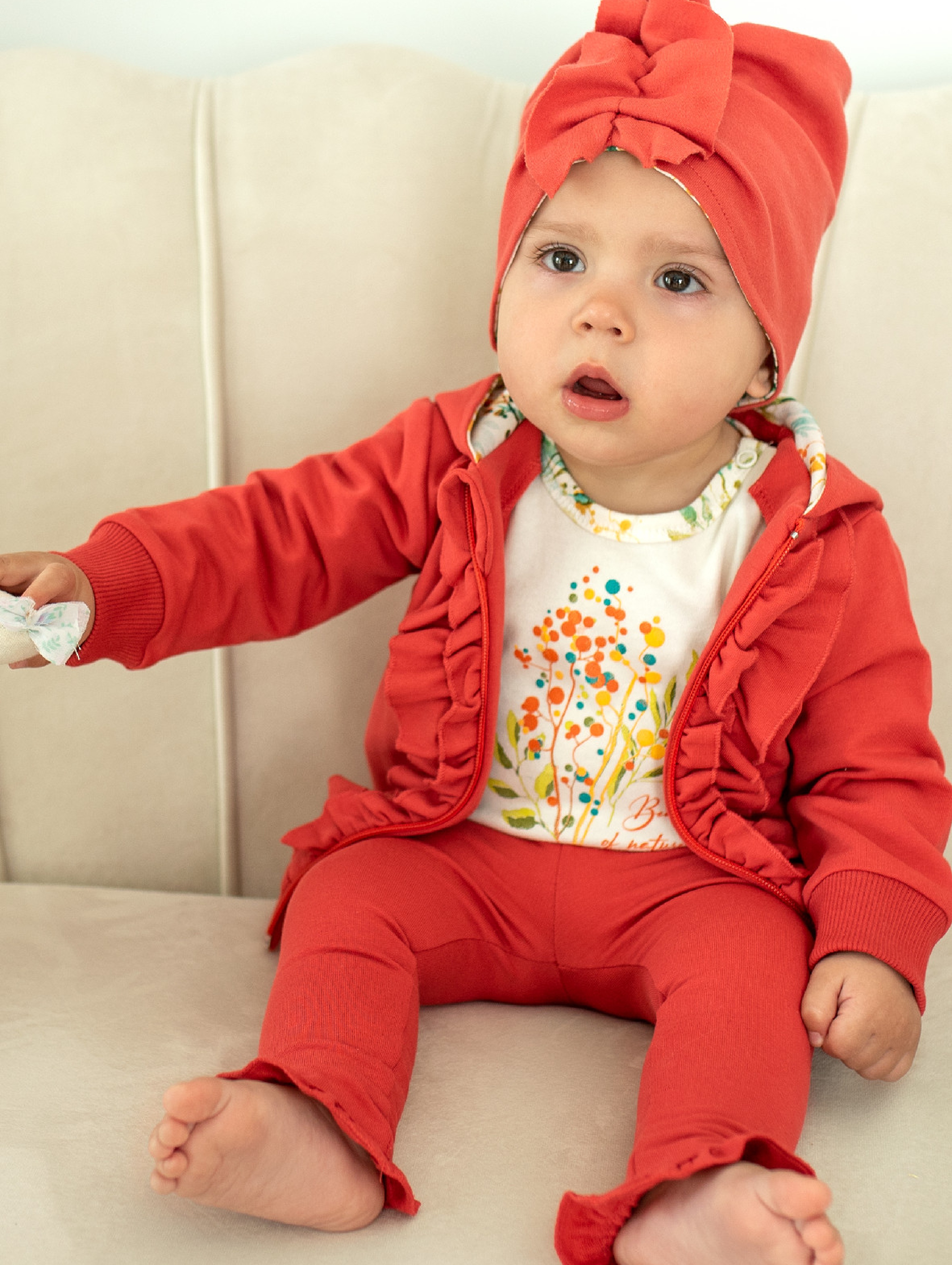 Czapka niemowlęca z bawełny organicznej czerwona