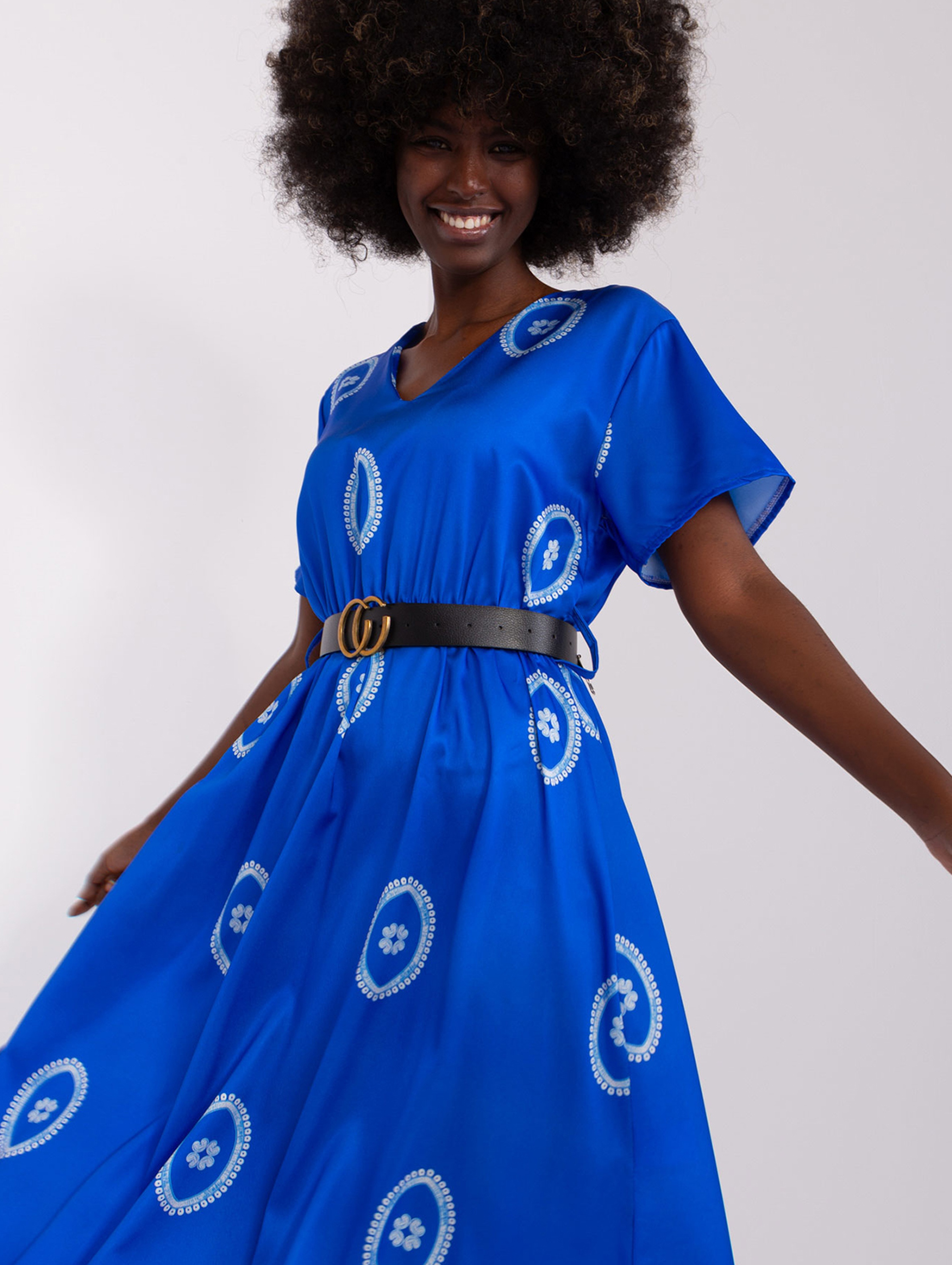 Ciemnoniebieska midi sukienka damska koktajlowa z paskiem