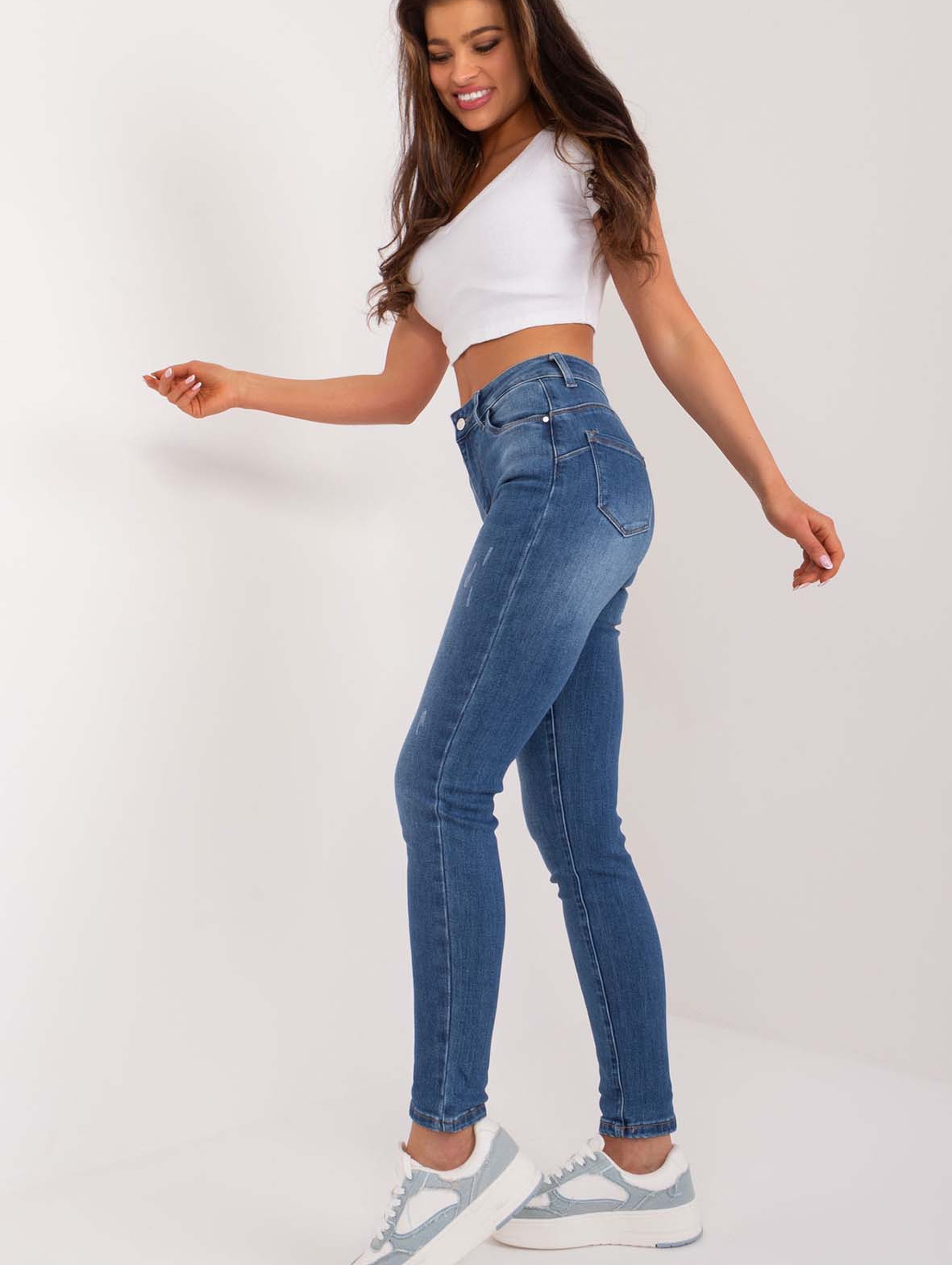Damskie spodnie jeansowe typu rurki