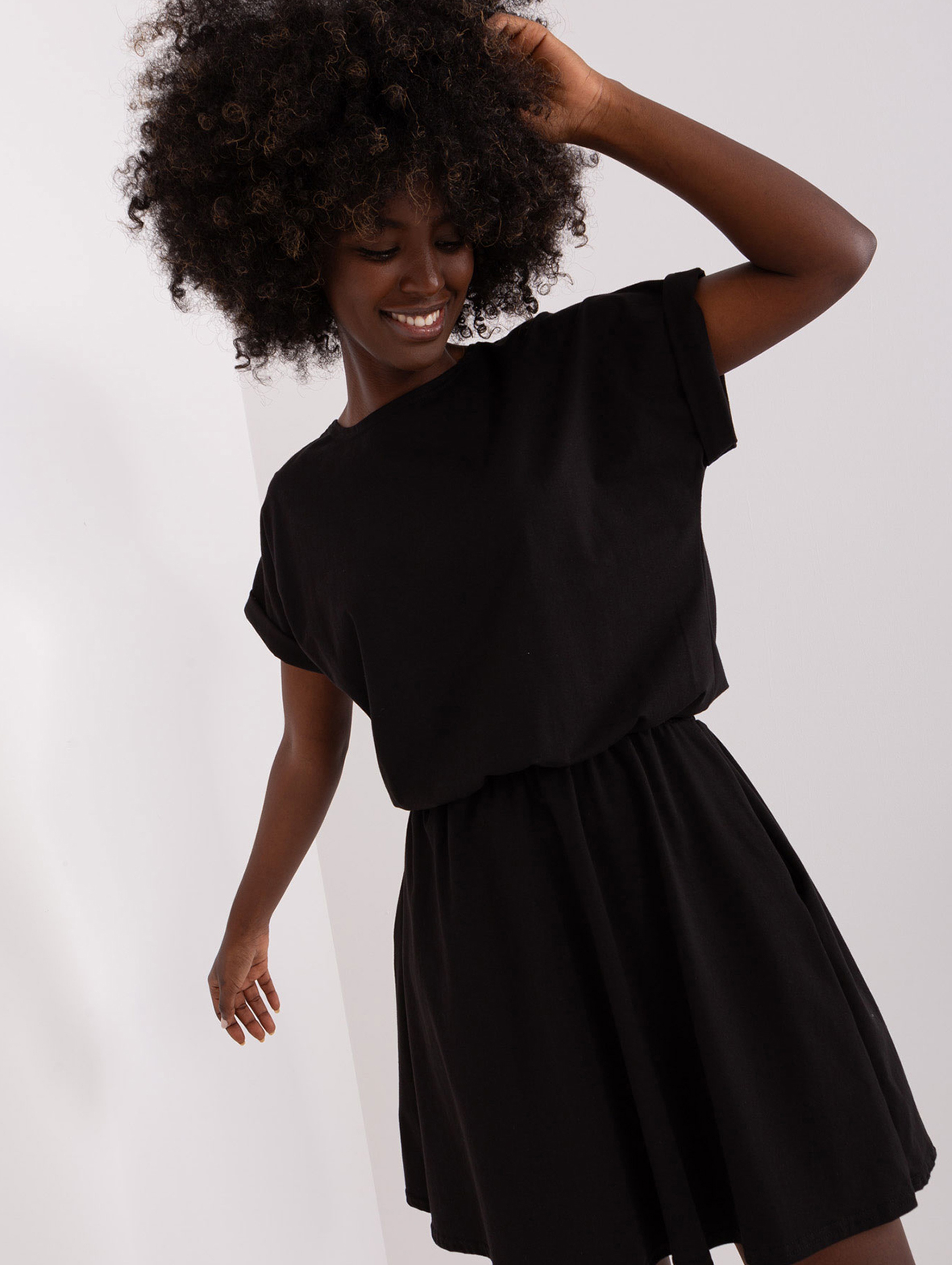 Czarna mini sukienka damska basic z bawełny RUE PARIS
