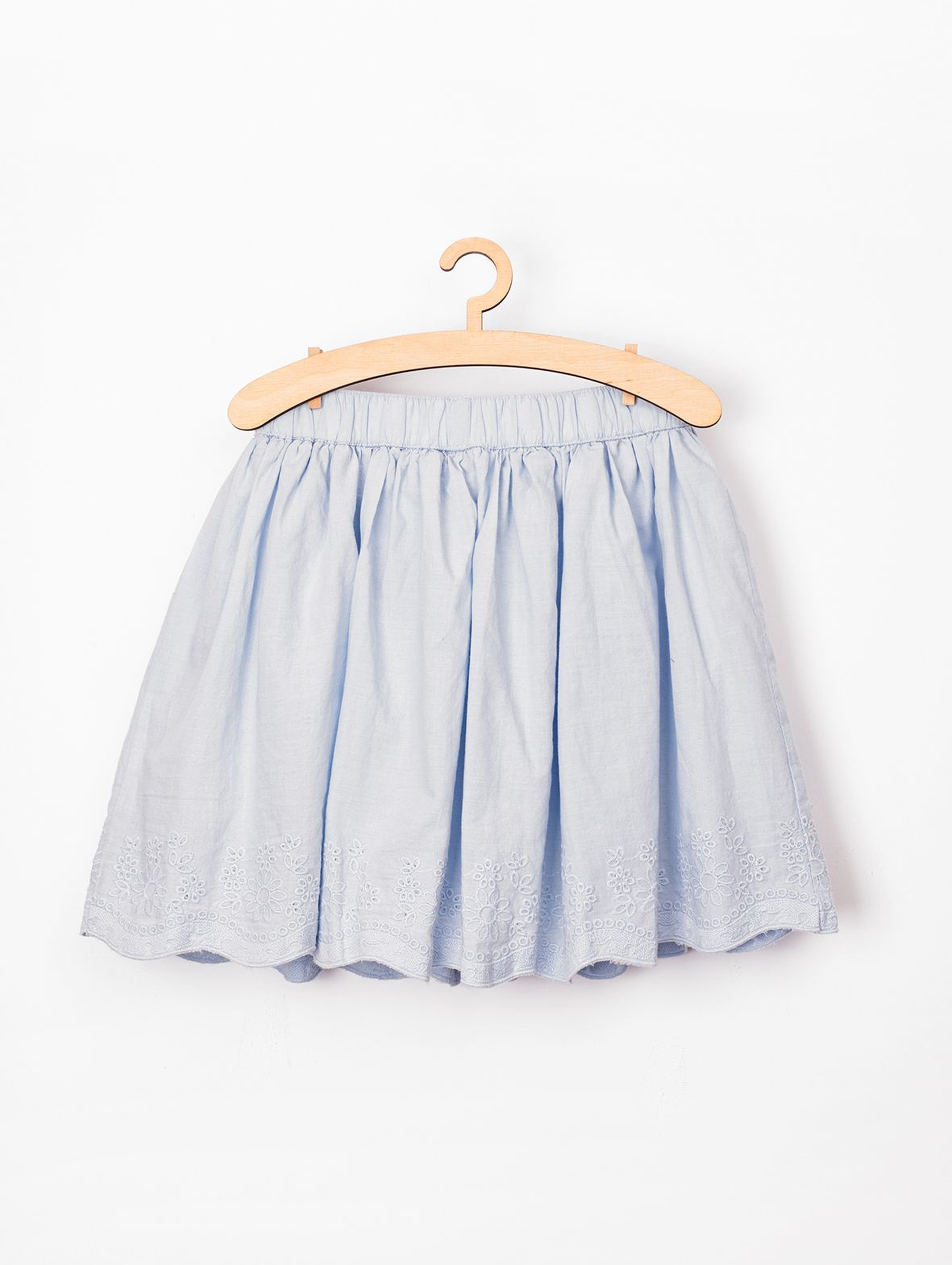 Spódnica dziewczęca niebieska z haftowanym dołem