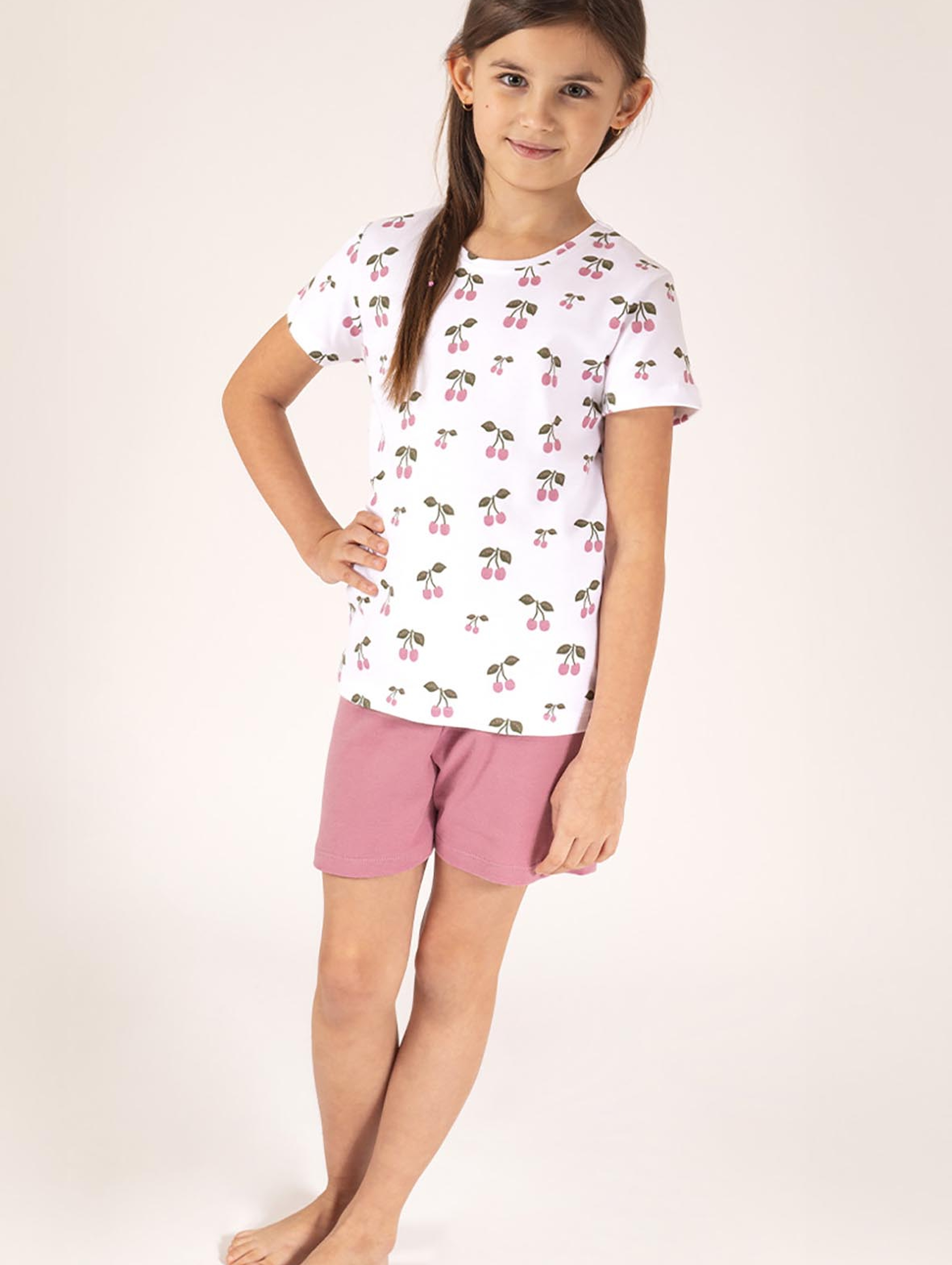 Bawełniany komplet dziewczęcy t-shirt w wisienki i wrzosowe spodenki