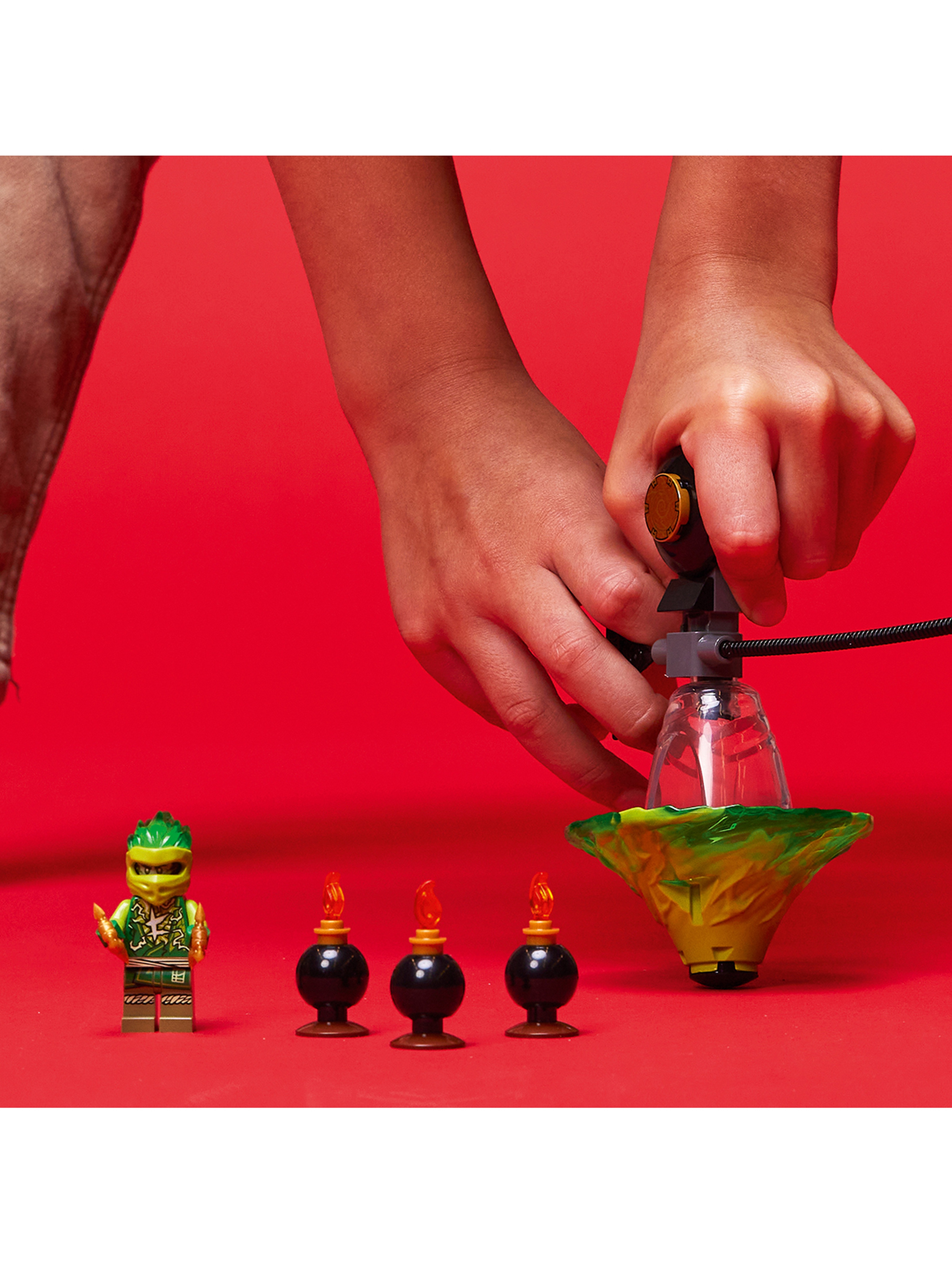 LEGO Ninjago - Szkolenie wojownika Spinjitzu Lloyda 70689 - 32 elementy, wiek 6+